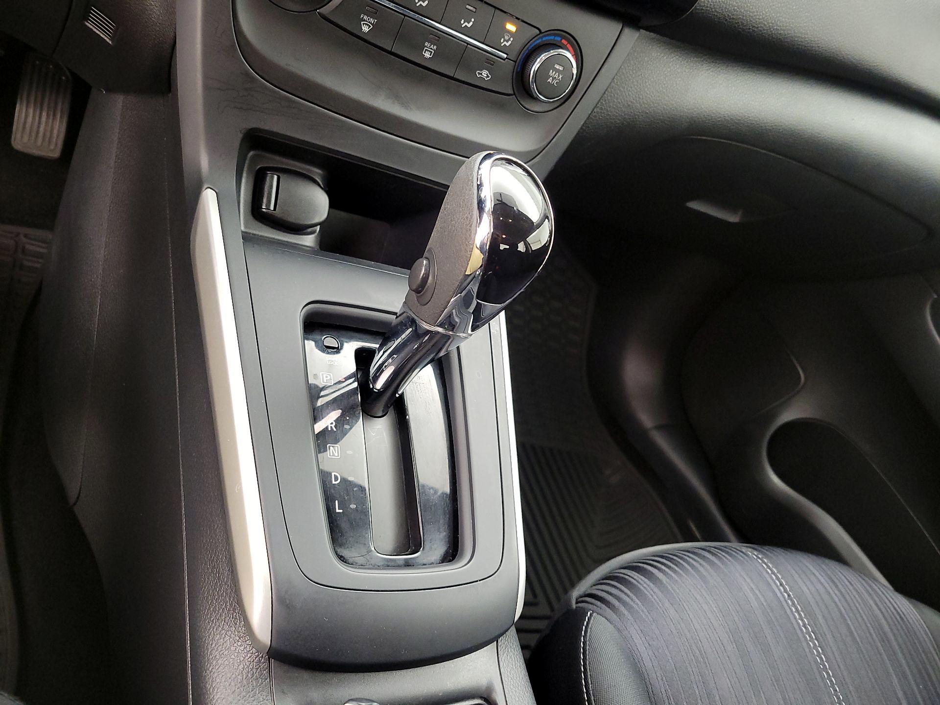 Thumbnail: 2017 Nissan Sentra - 16