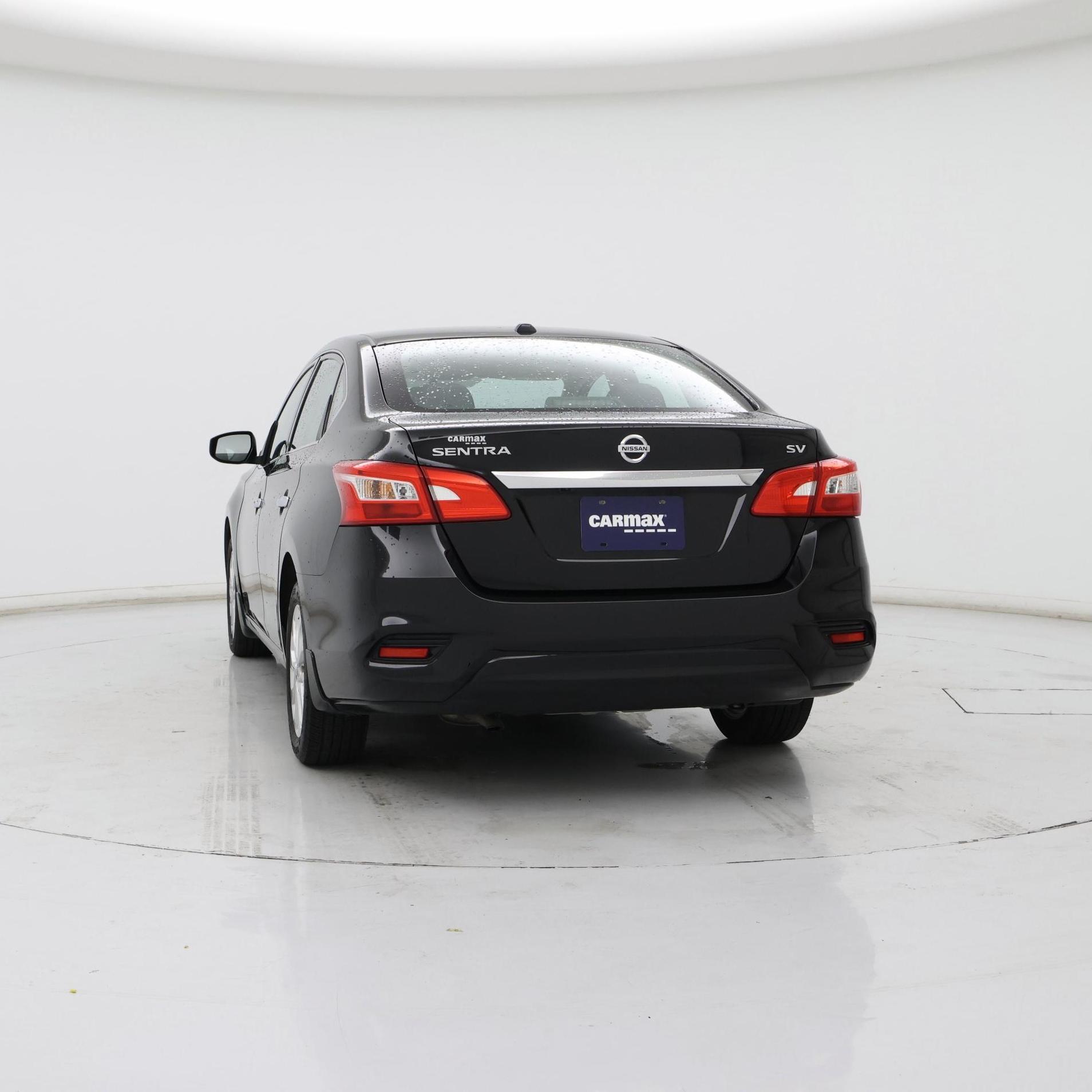 Thumbnail: 2017 Nissan Sentra - 6