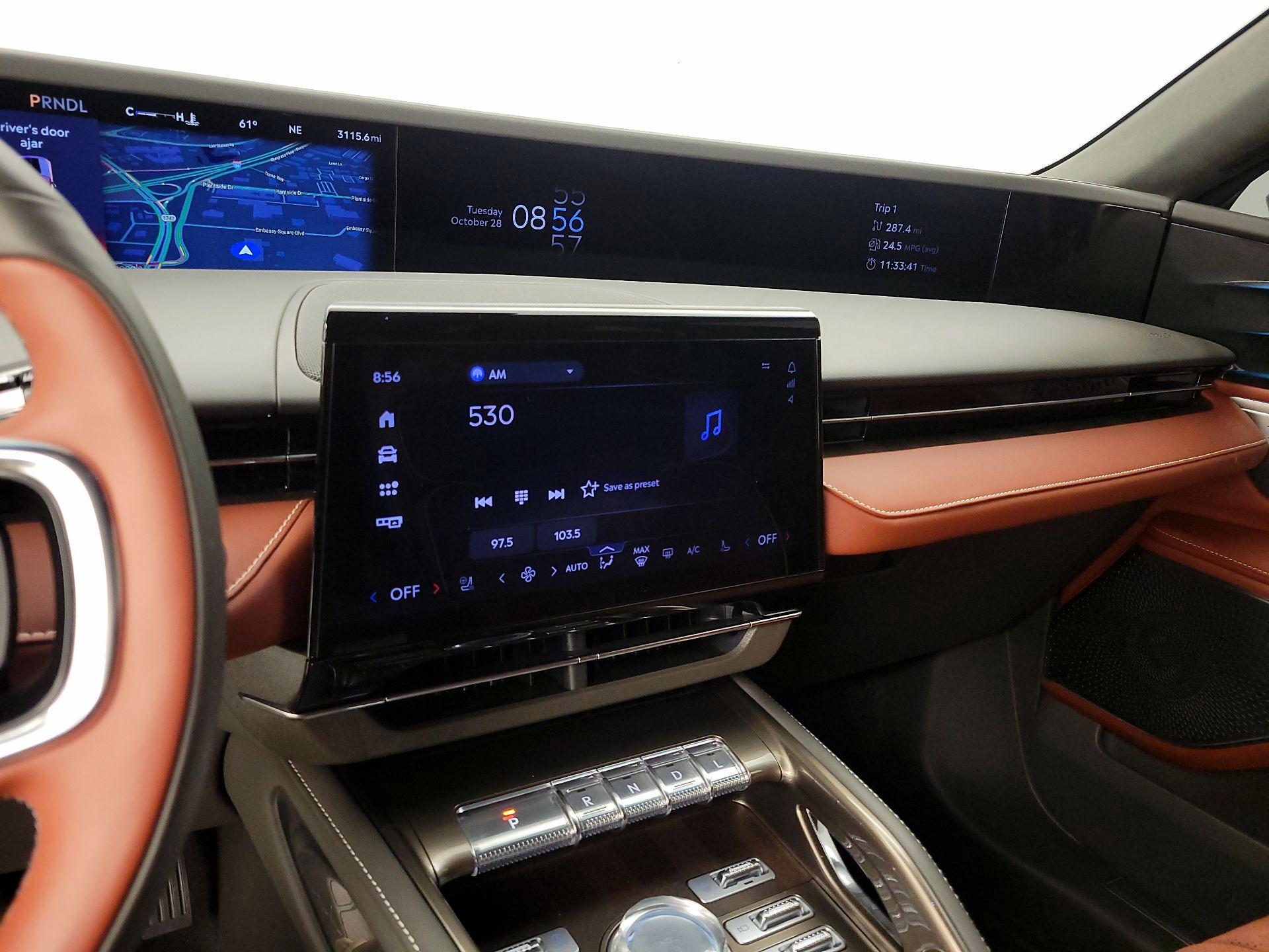 Thumbnail: 2024 Lincoln Nautilus - 14