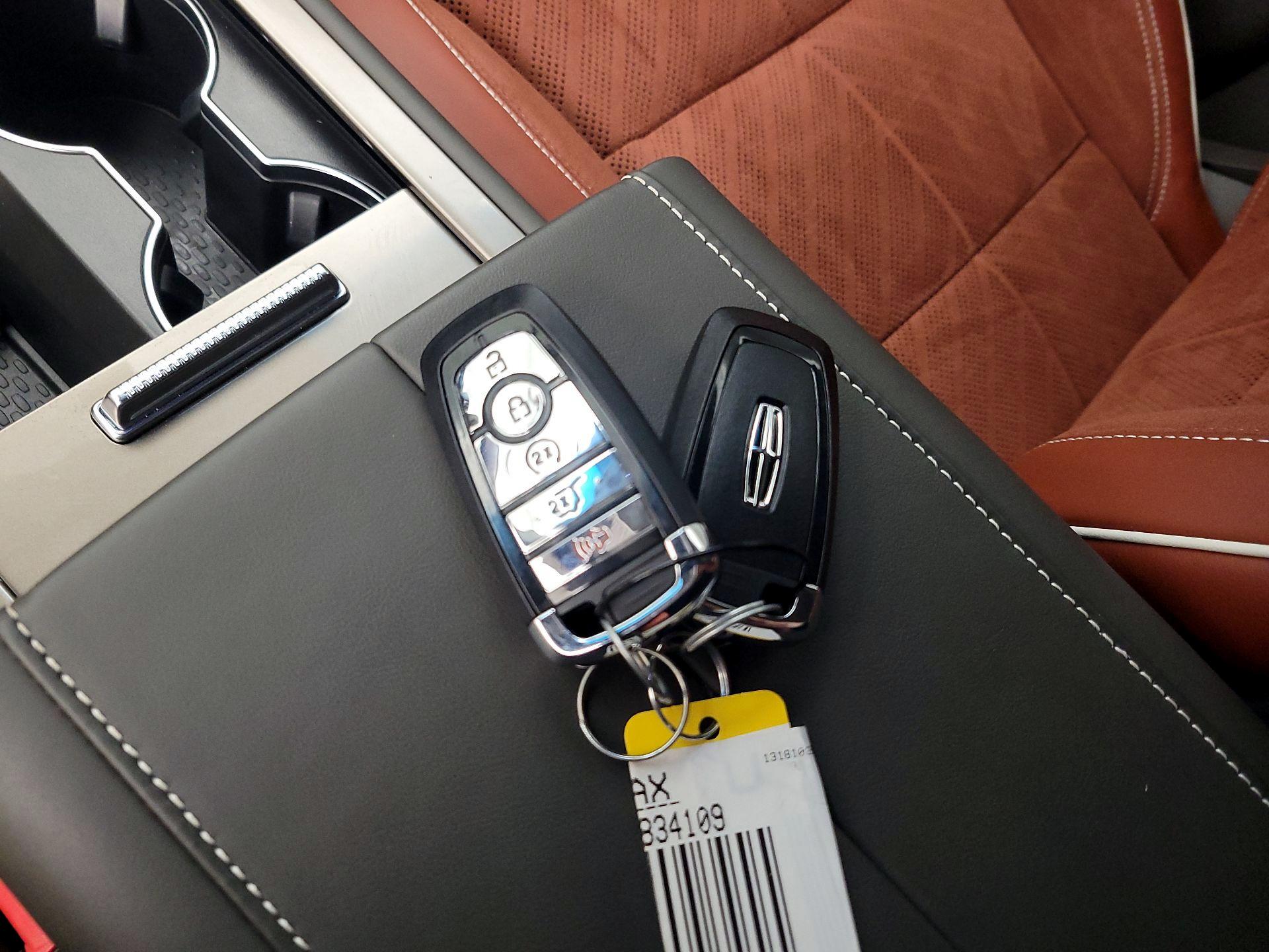 Thumbnail: 2024 Lincoln Nautilus - 20