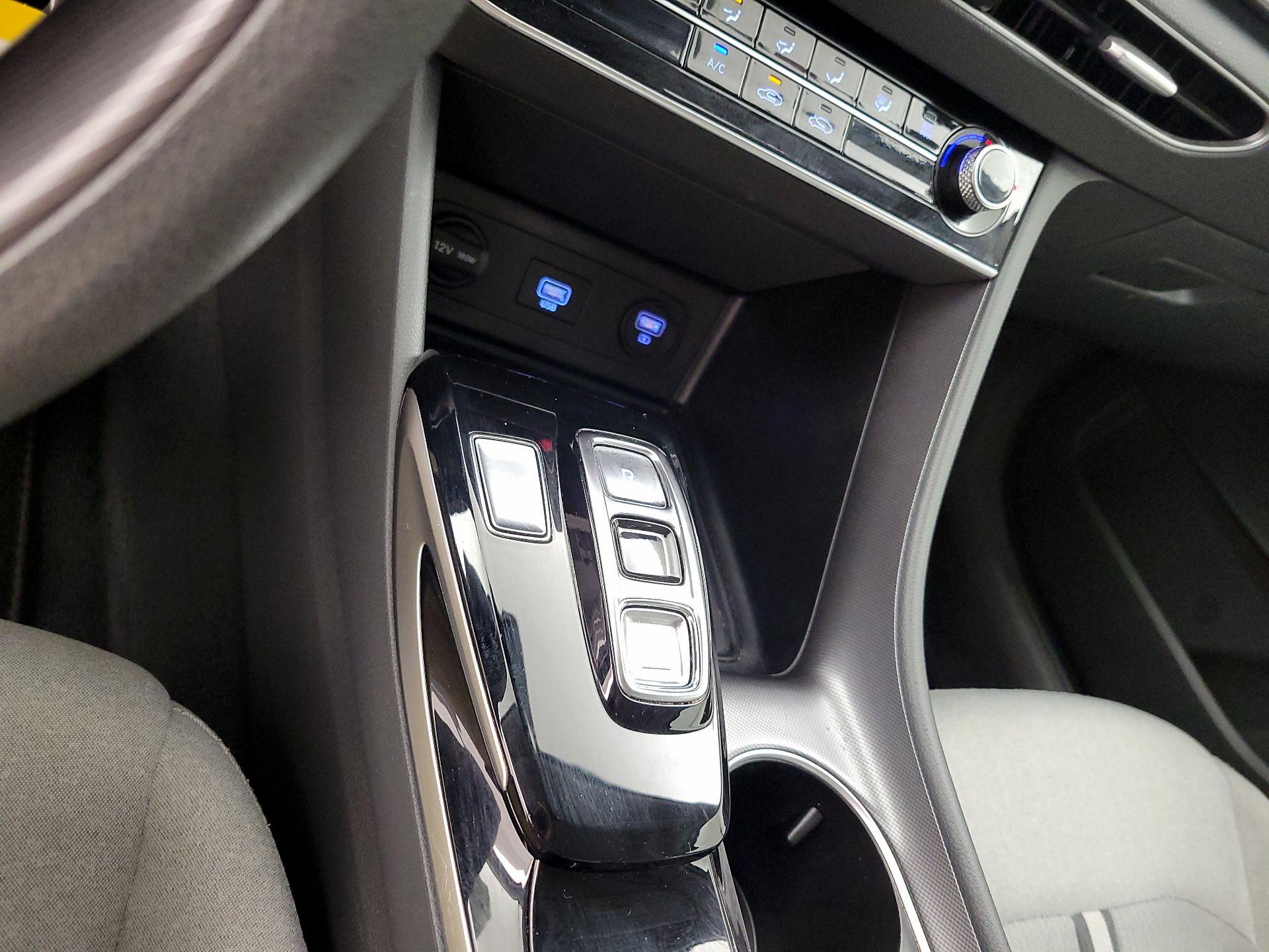 Thumbnail: 2022 Hyundai Sonata - 16