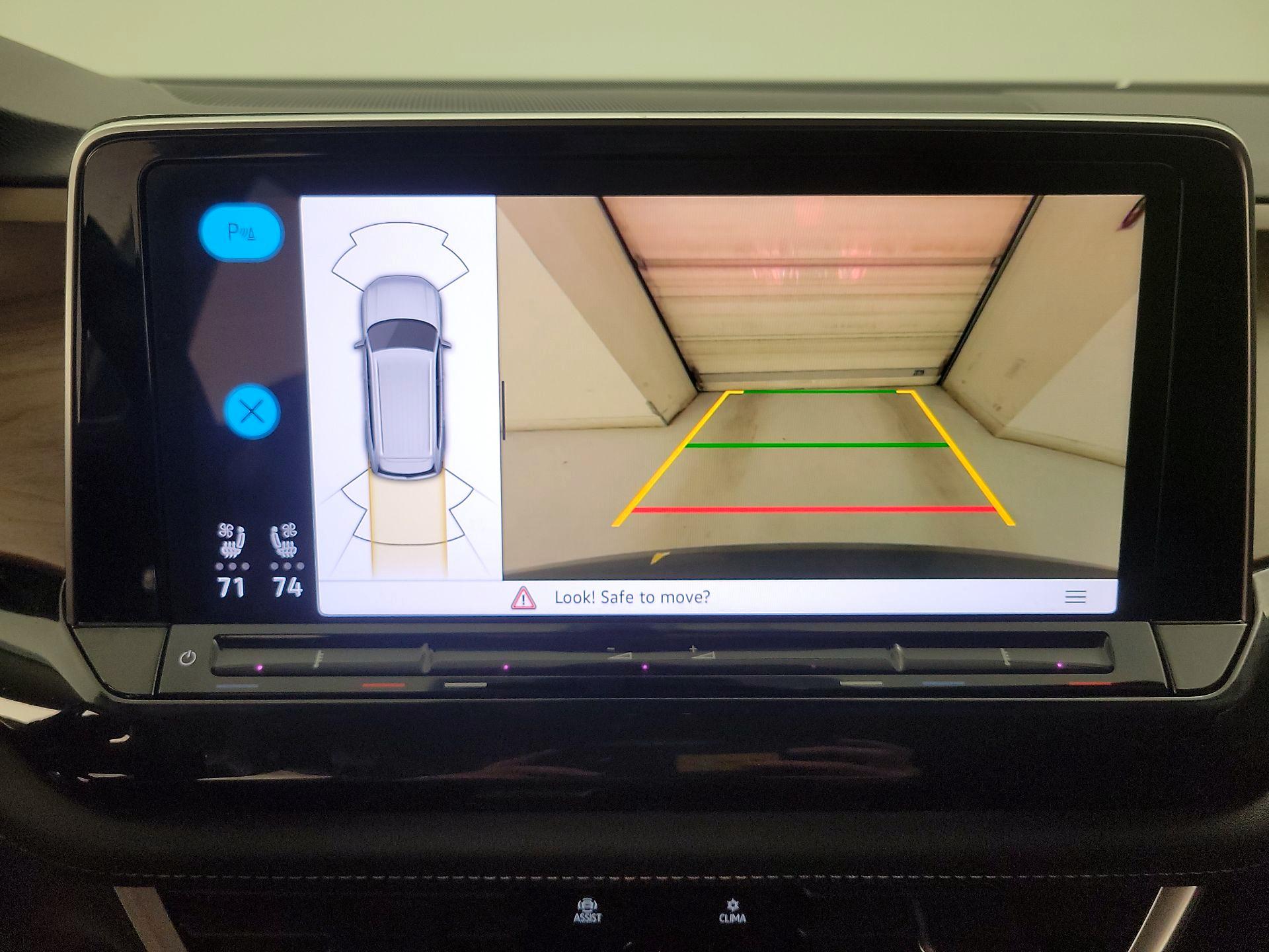 Thumbnail: 2025 Volkswagen Atlas - 14