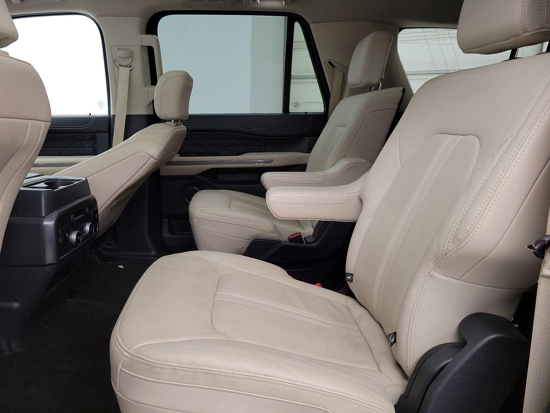 Thumbnail: 2022 Ford Expedition MAX - 20