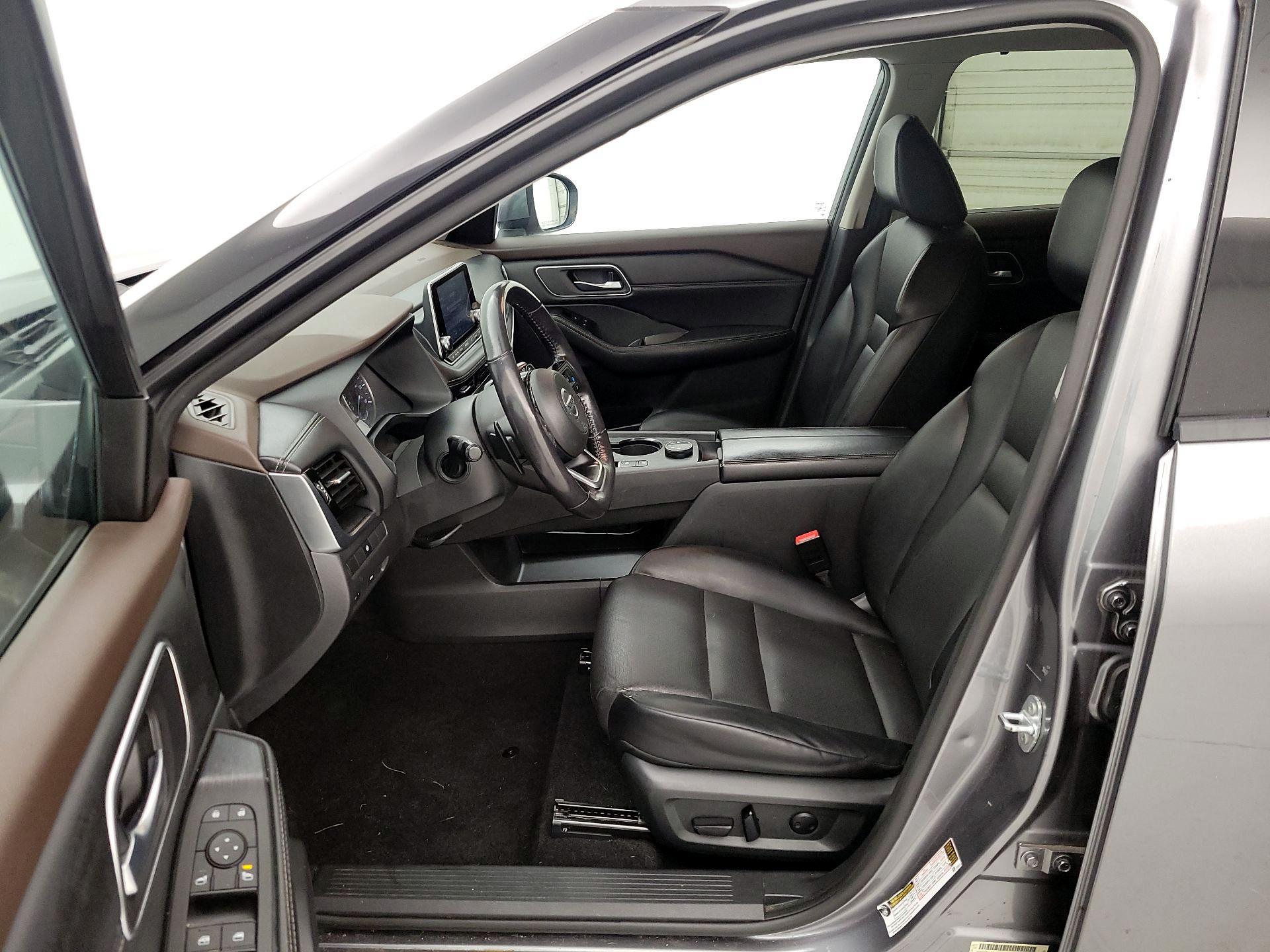 Thumbnail: 2021 Nissan Rogue - 11