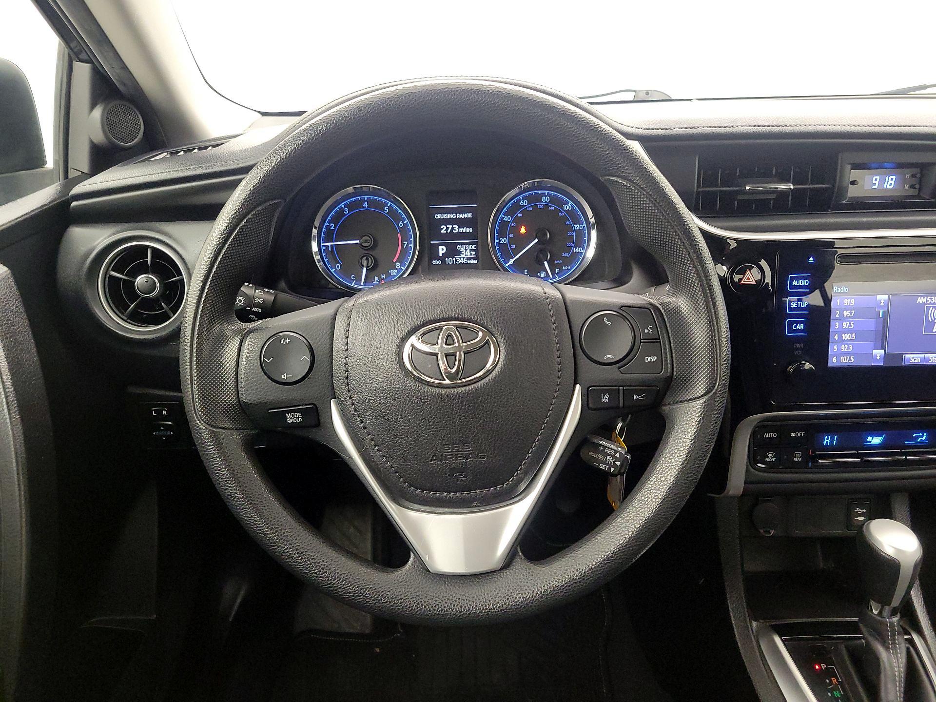 Thumbnail: 2017 Toyota Corolla - 10