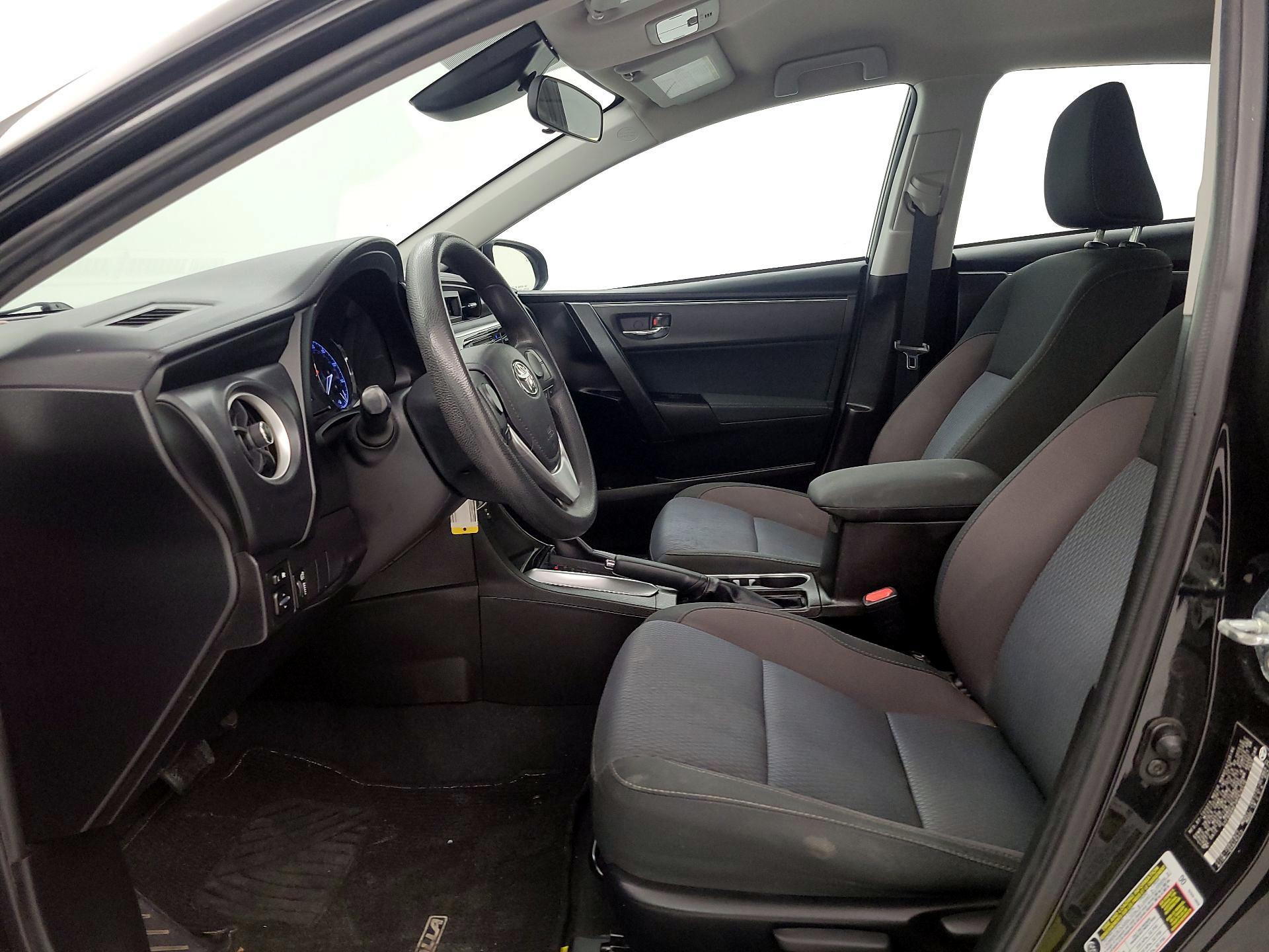 Thumbnail: 2017 Toyota Corolla - 11