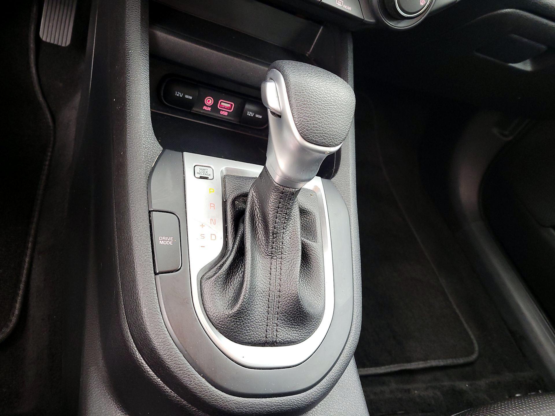 Thumbnail: 2021 Kia Forte - 16