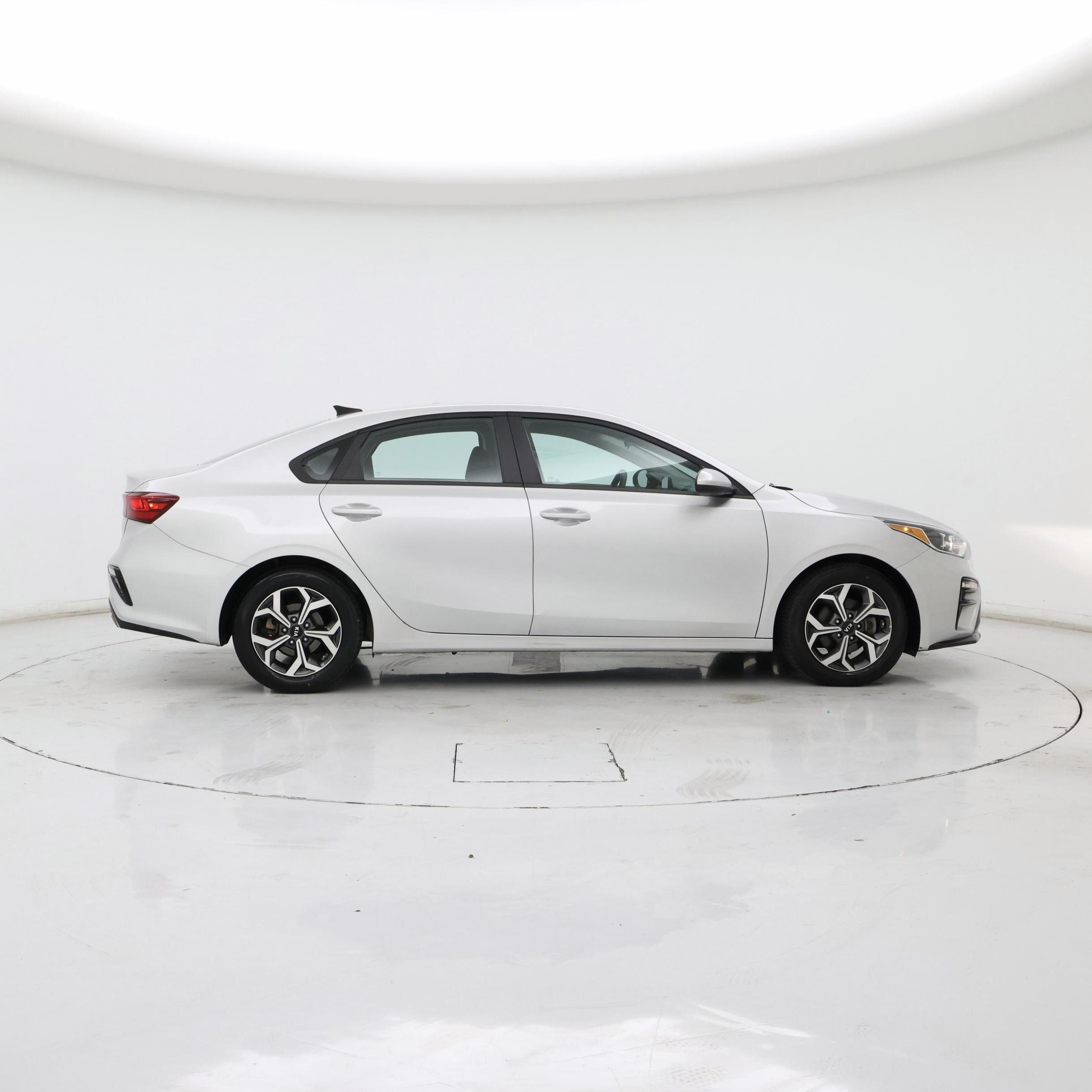 Thumbnail: 2021 Kia Forte - 7