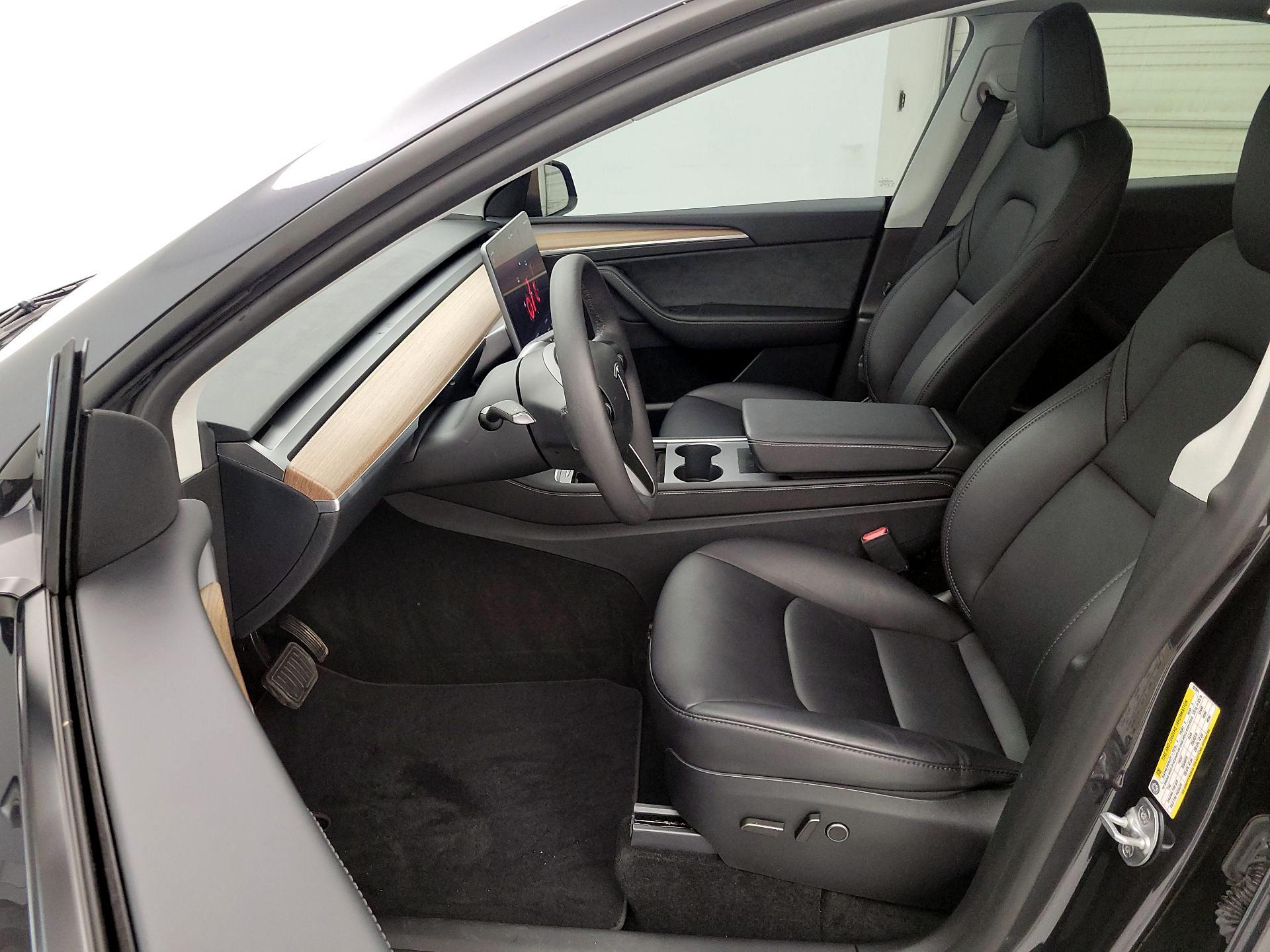 Thumbnail: 2024 Tesla Model Y - 11