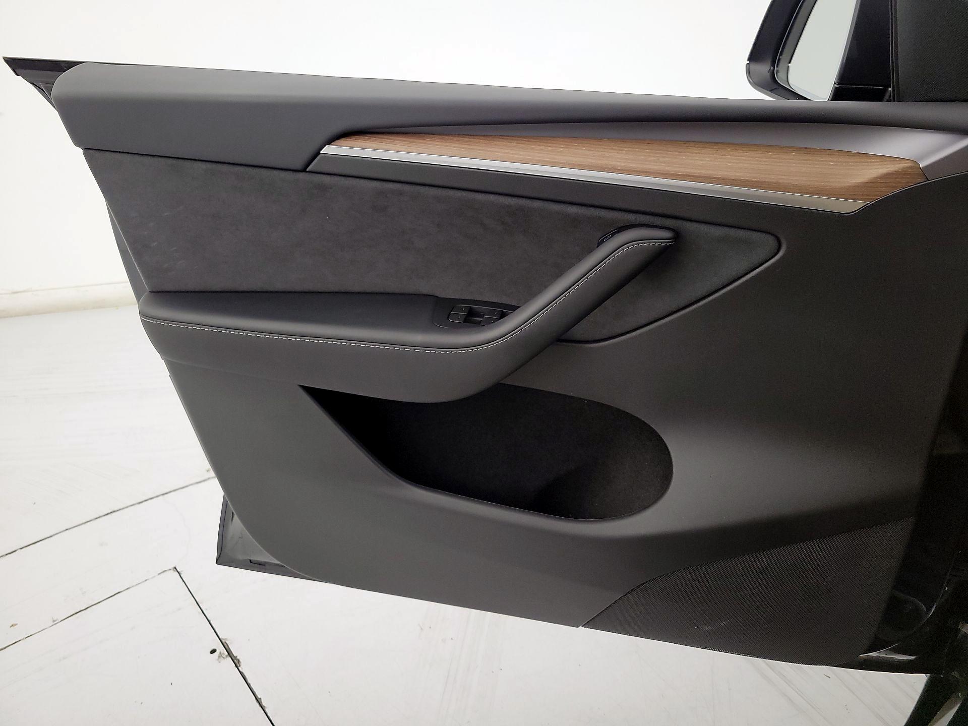 Thumbnail: 2024 Tesla Model Y - 12