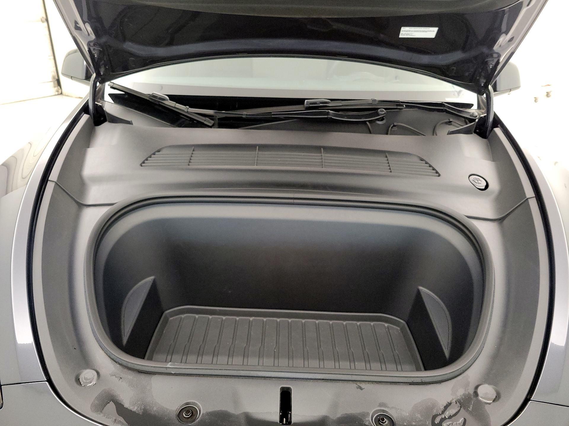 Thumbnail: 2024 Tesla Model Y - 19