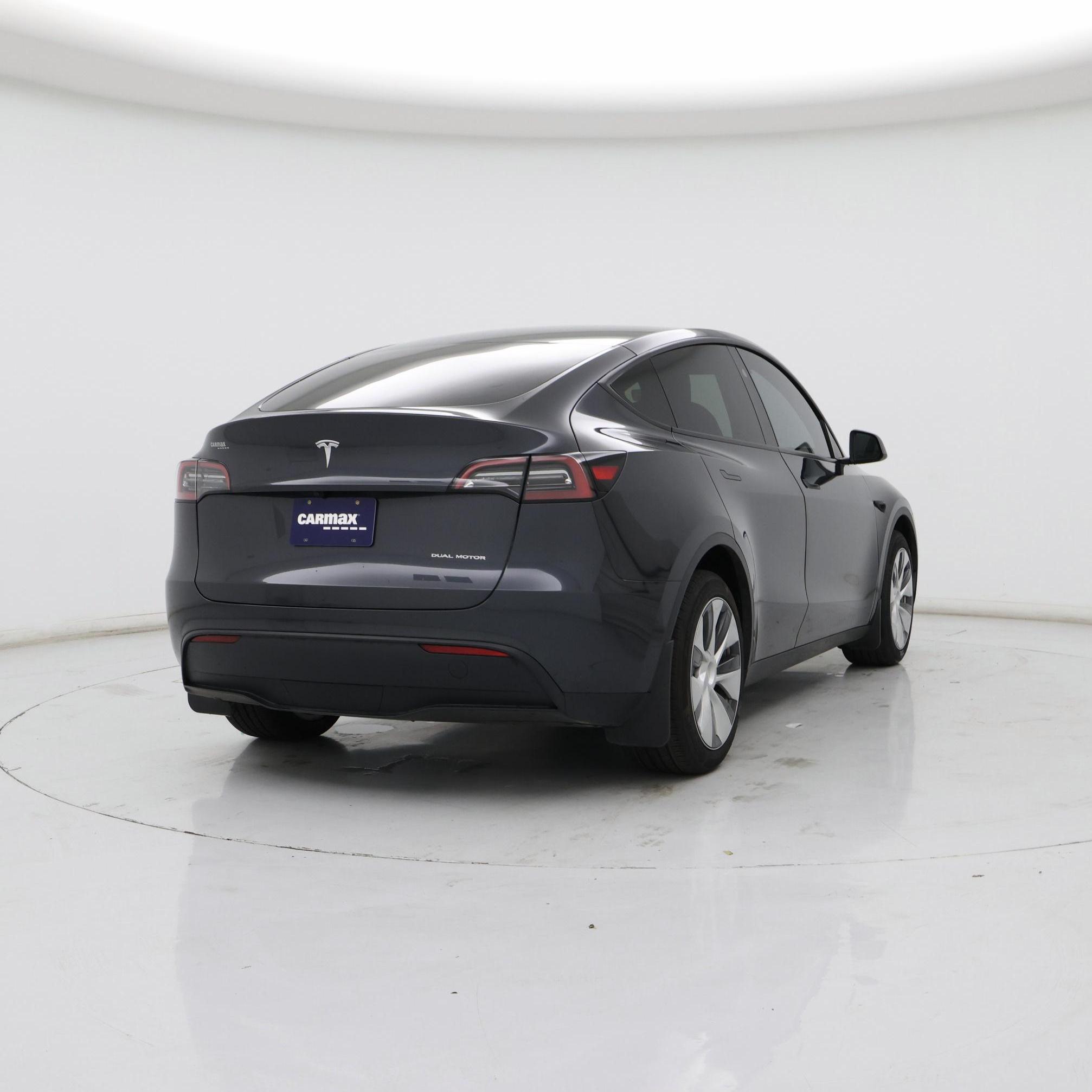 Thumbnail: 2024 Tesla Model Y - 8