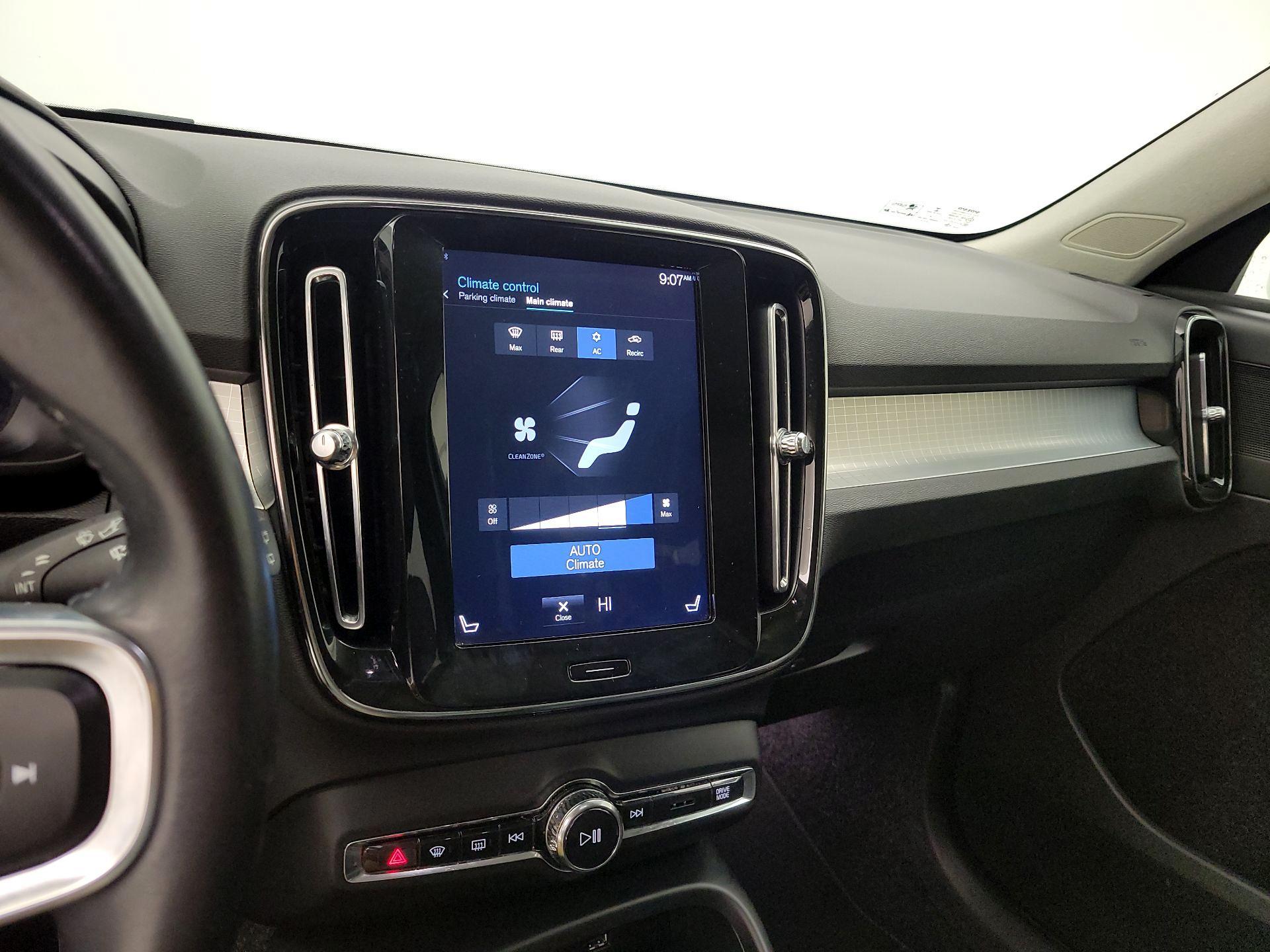 Thumbnail: 2020 Volvo XC40 - 15