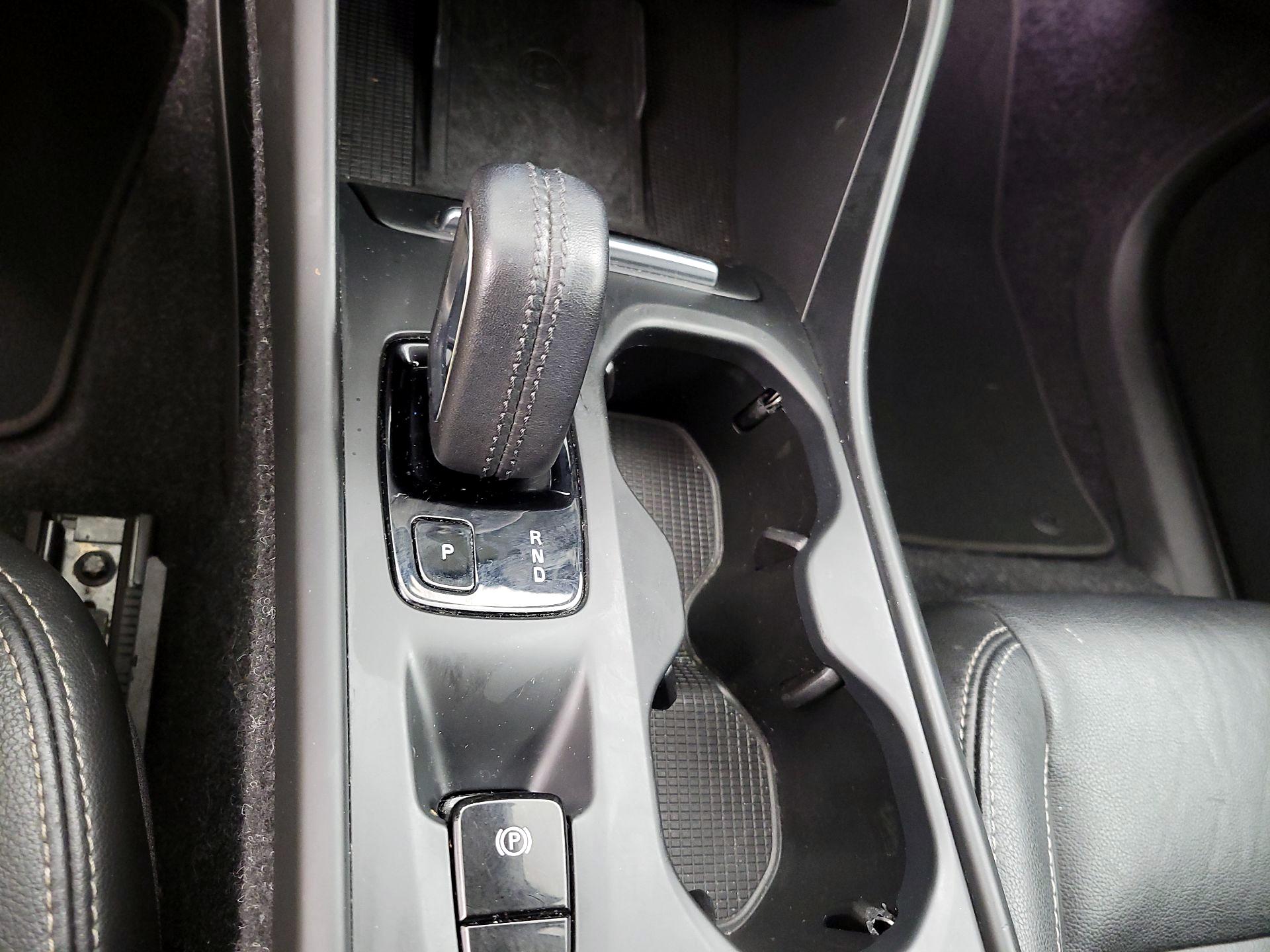 Thumbnail: 2020 Volvo XC40 - 16