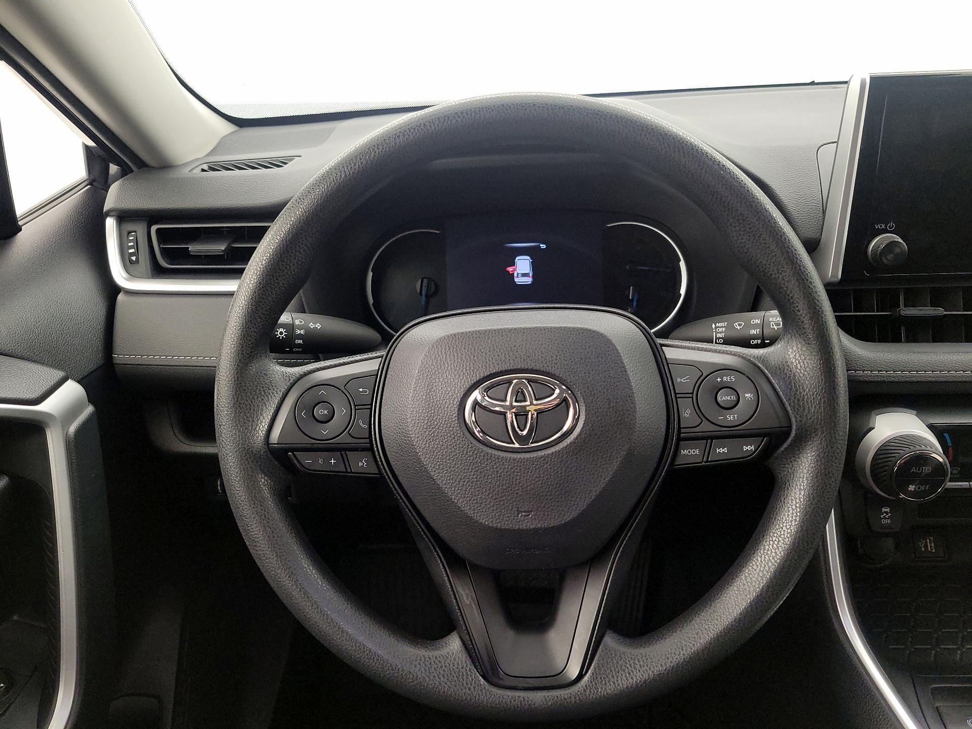 Thumbnail: 2023 Toyota RAV4 - 10