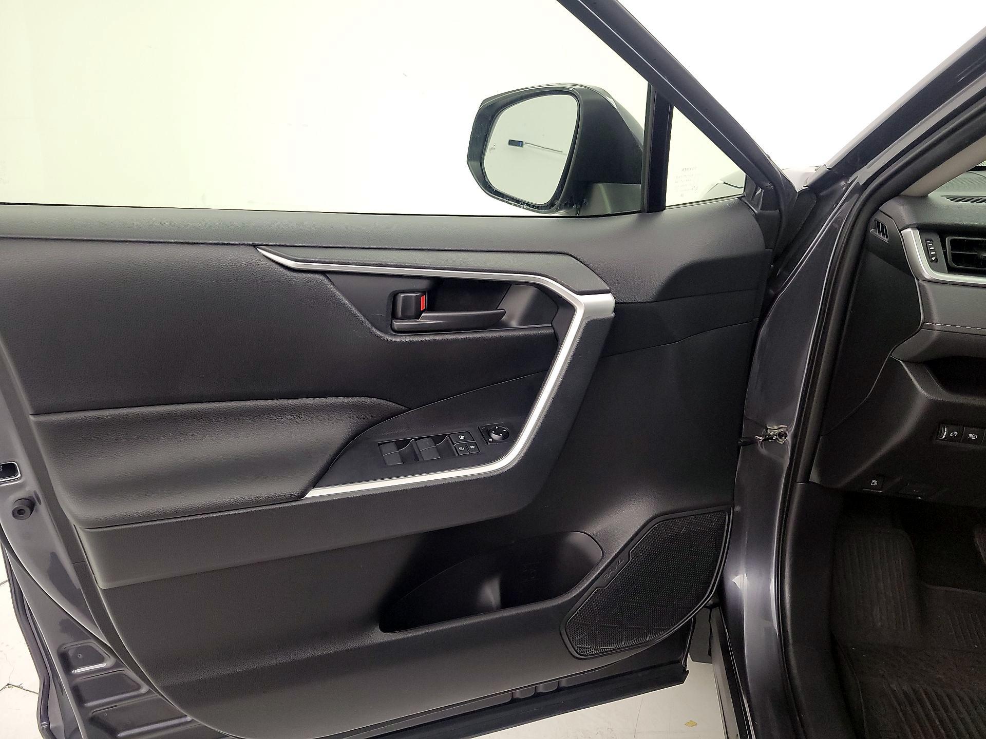 Thumbnail: 2023 Toyota RAV4 - 12