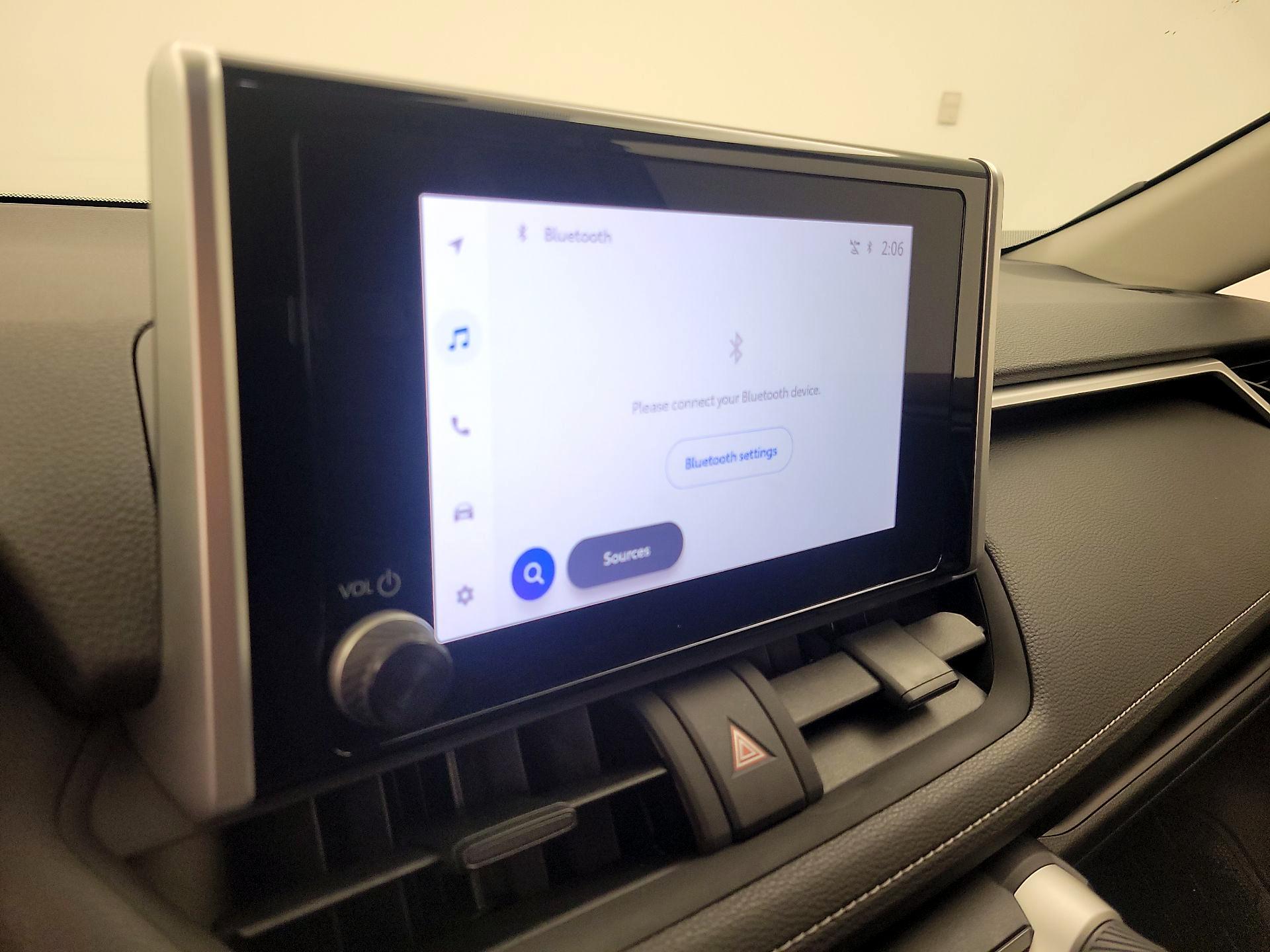 Thumbnail: 2023 Toyota RAV4 - 16