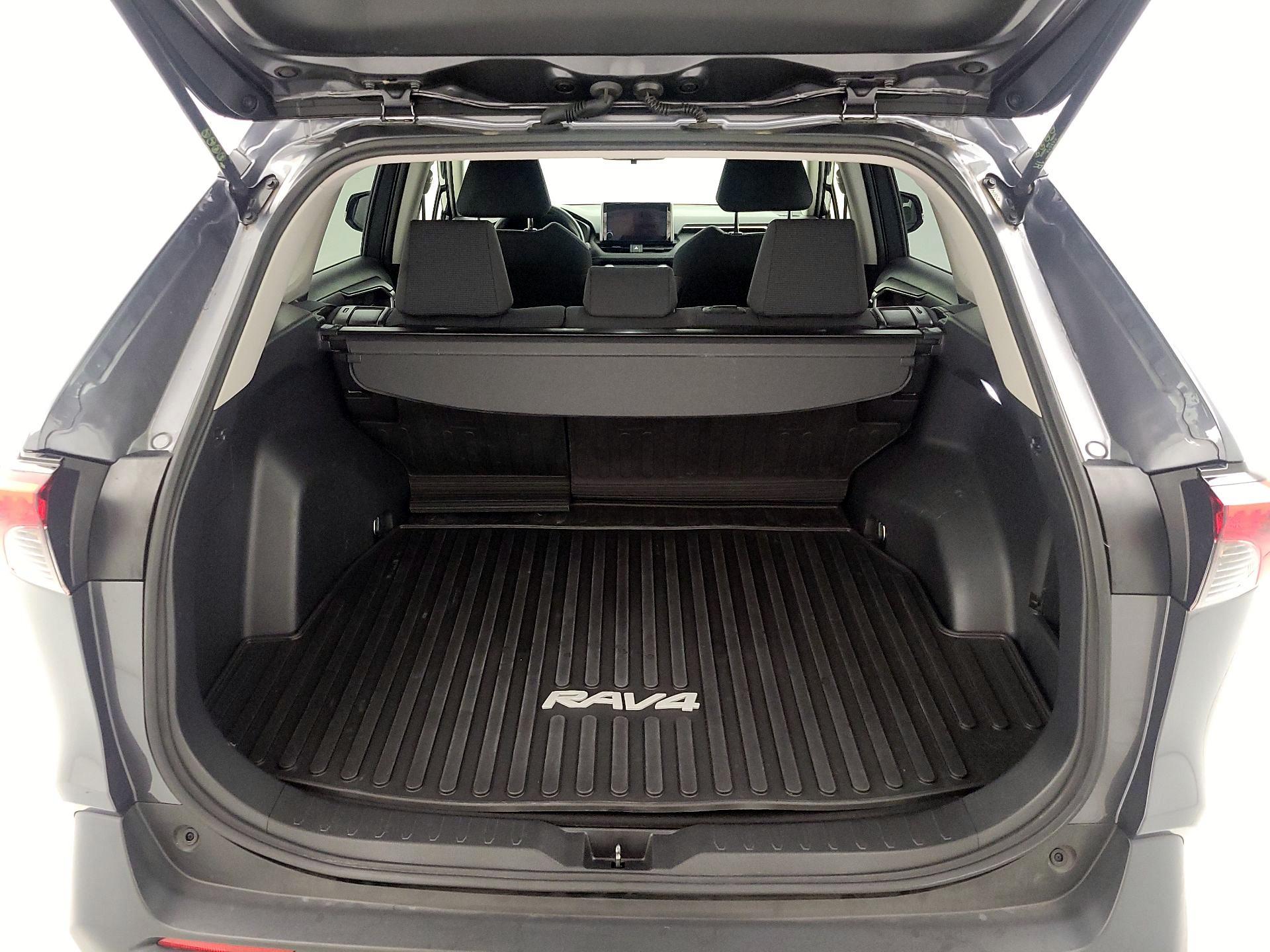 Thumbnail: 2023 Toyota RAV4 - 20