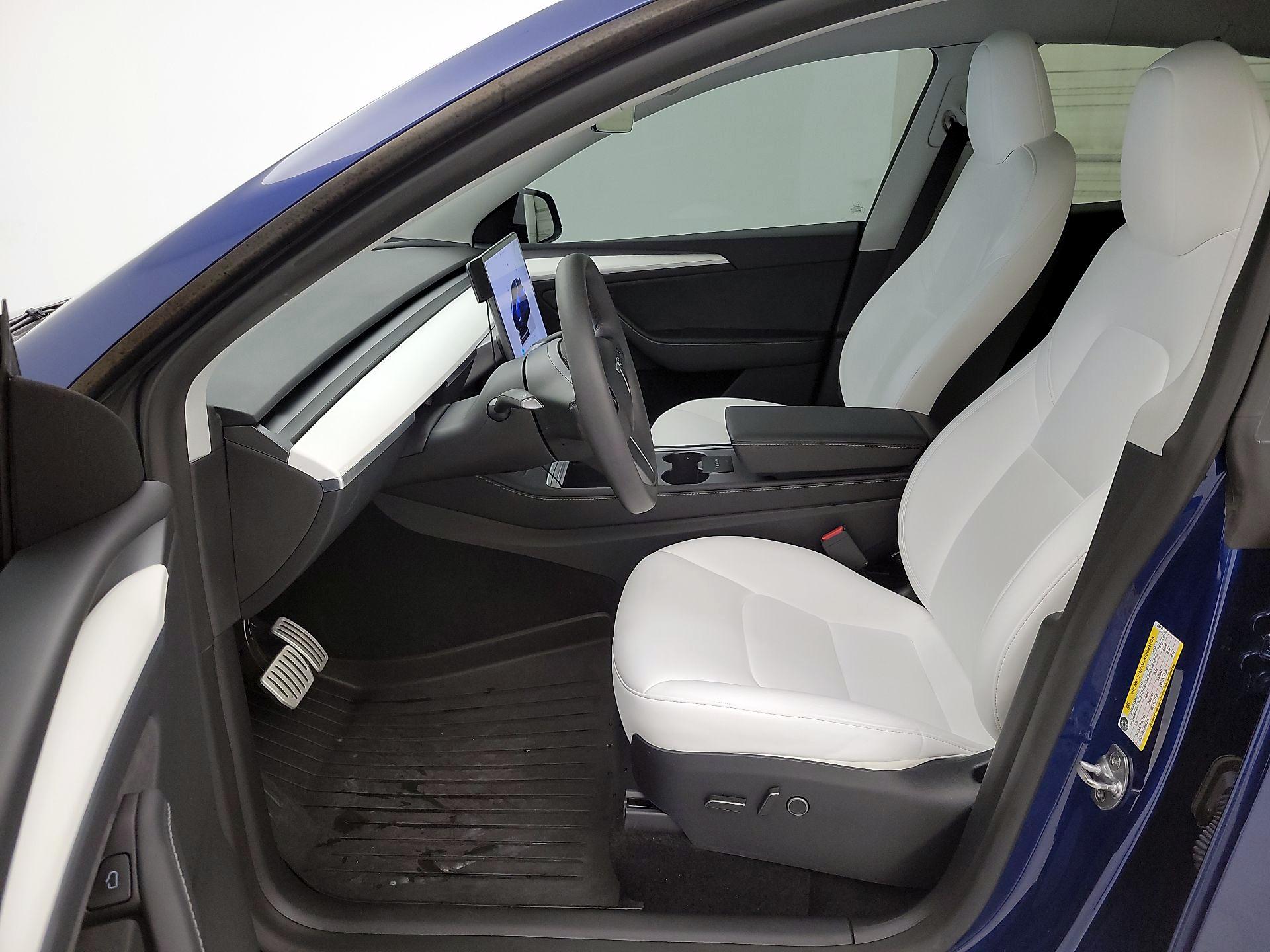 Thumbnail: 2025 Tesla Model Y - 11