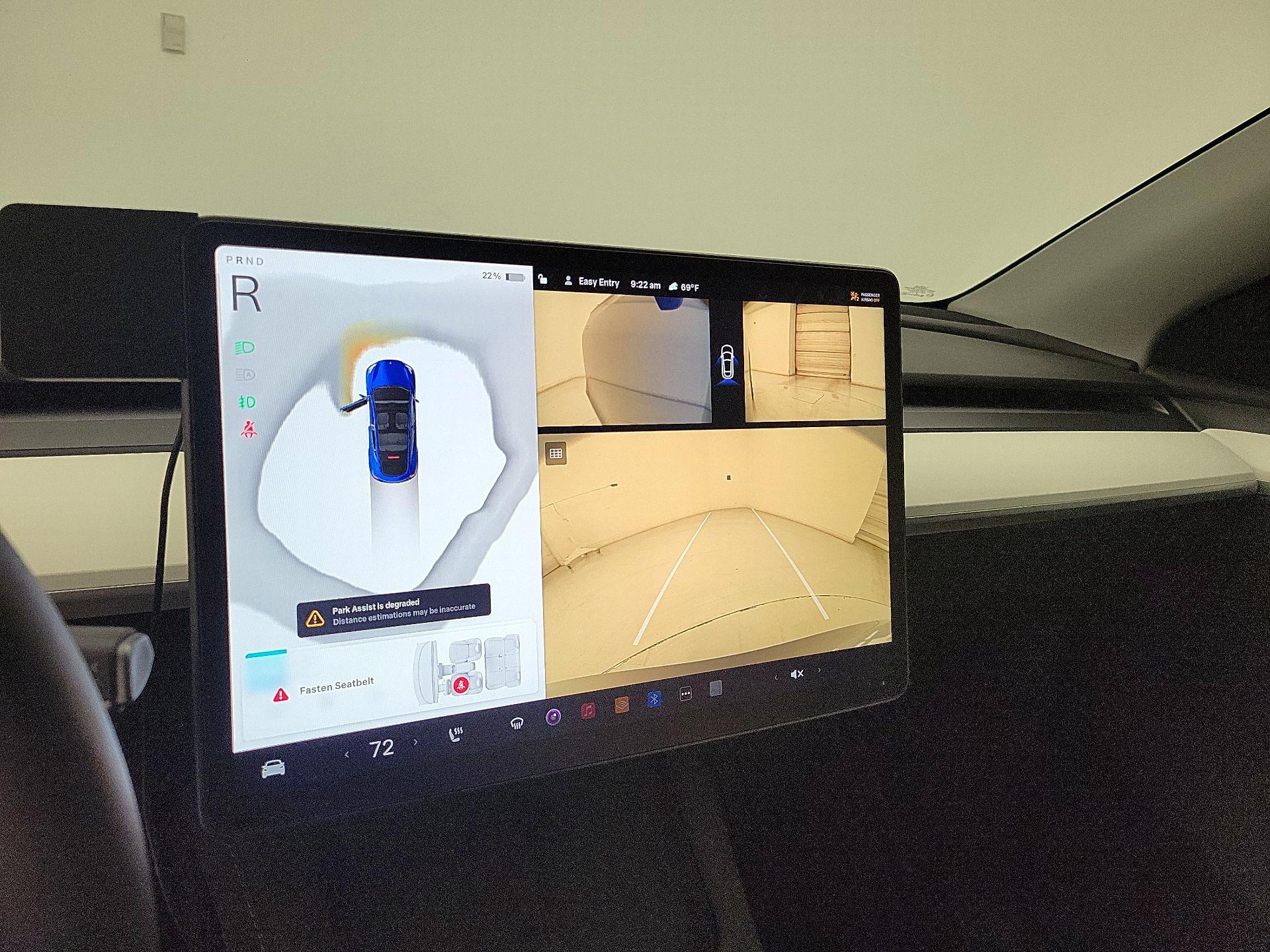 Thumbnail: 2025 Tesla Model Y - 13