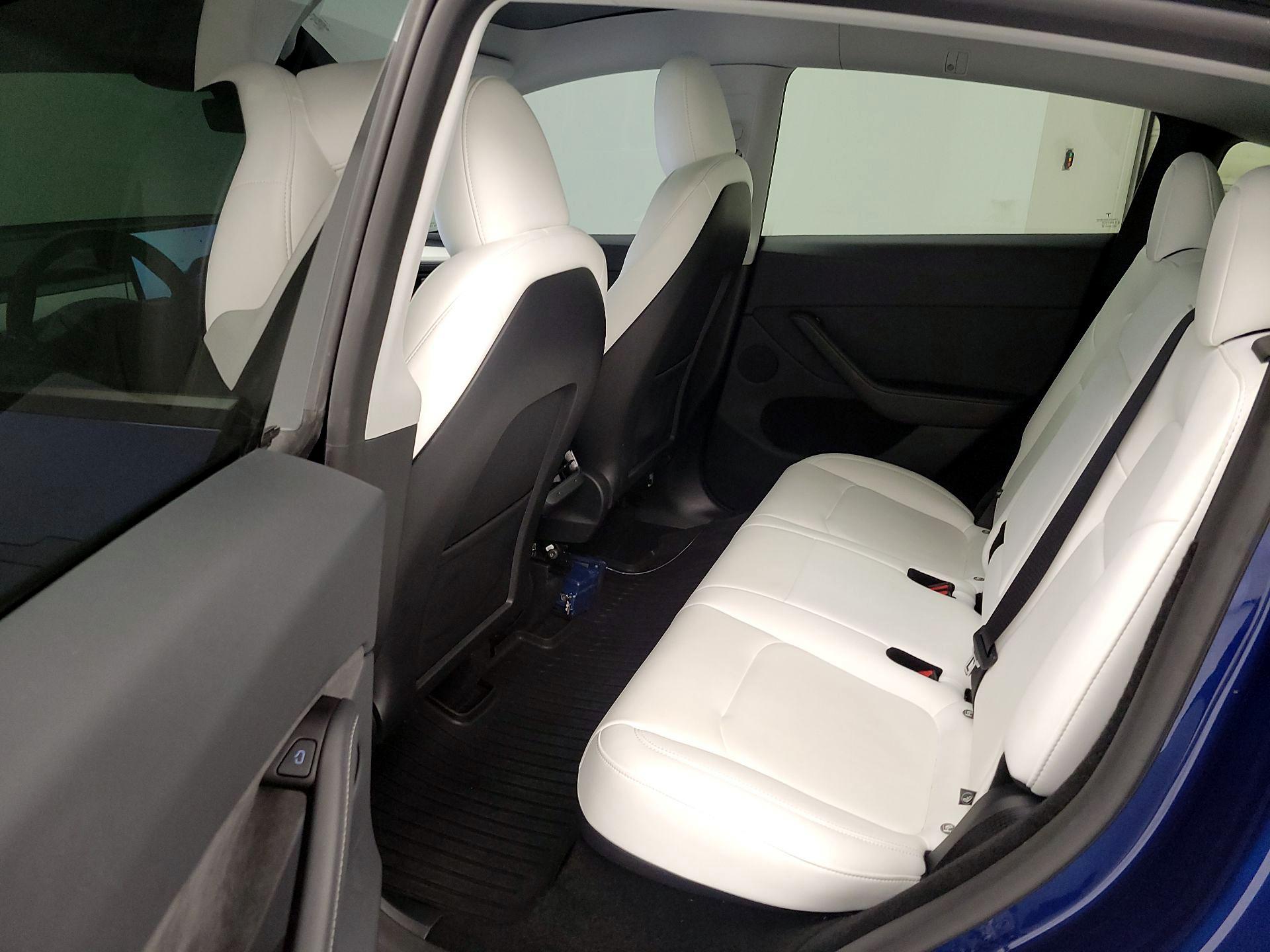 Thumbnail: 2025 Tesla Model Y - 17