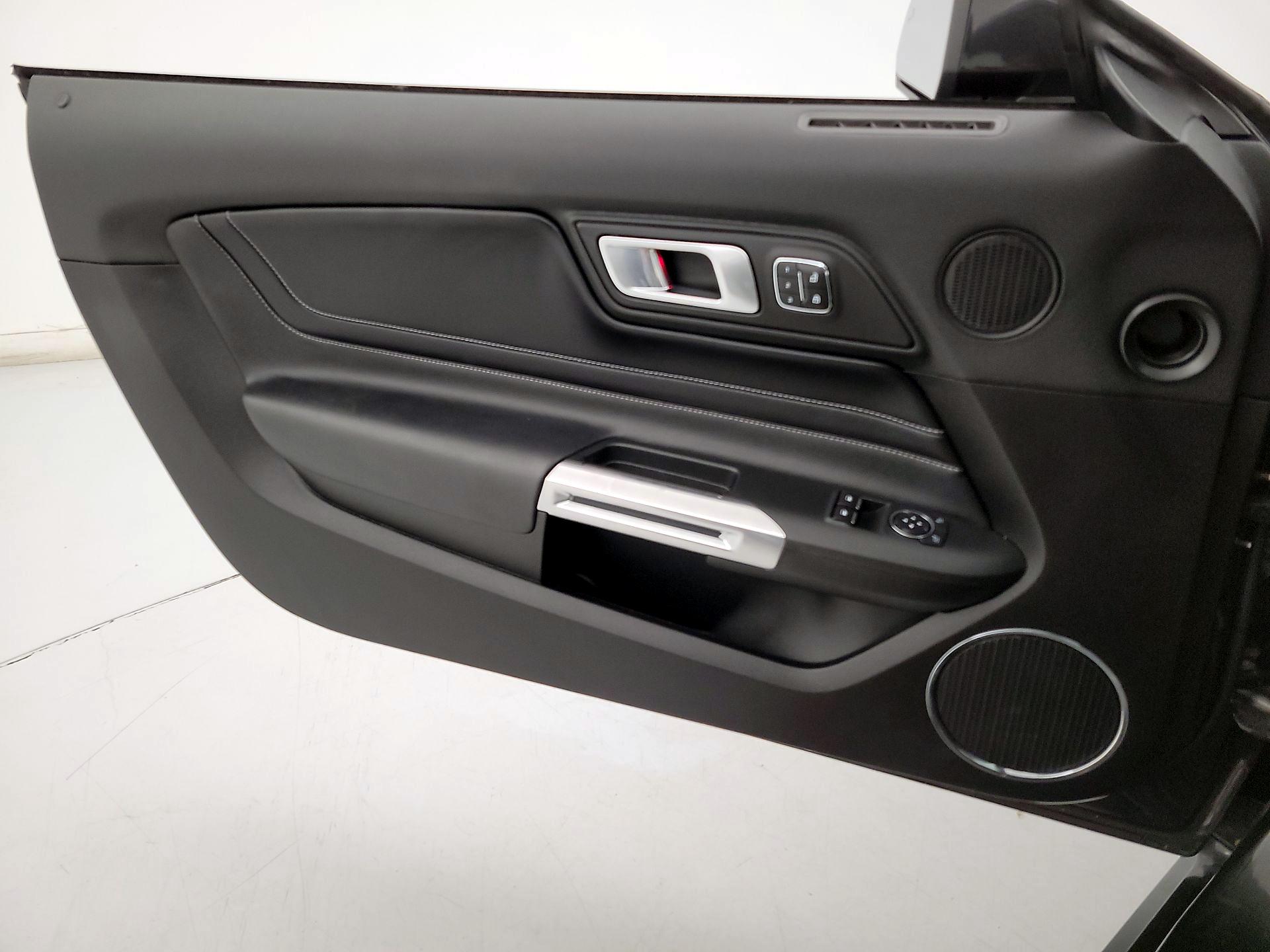 Thumbnail: 2022 Ford Mustang - 12