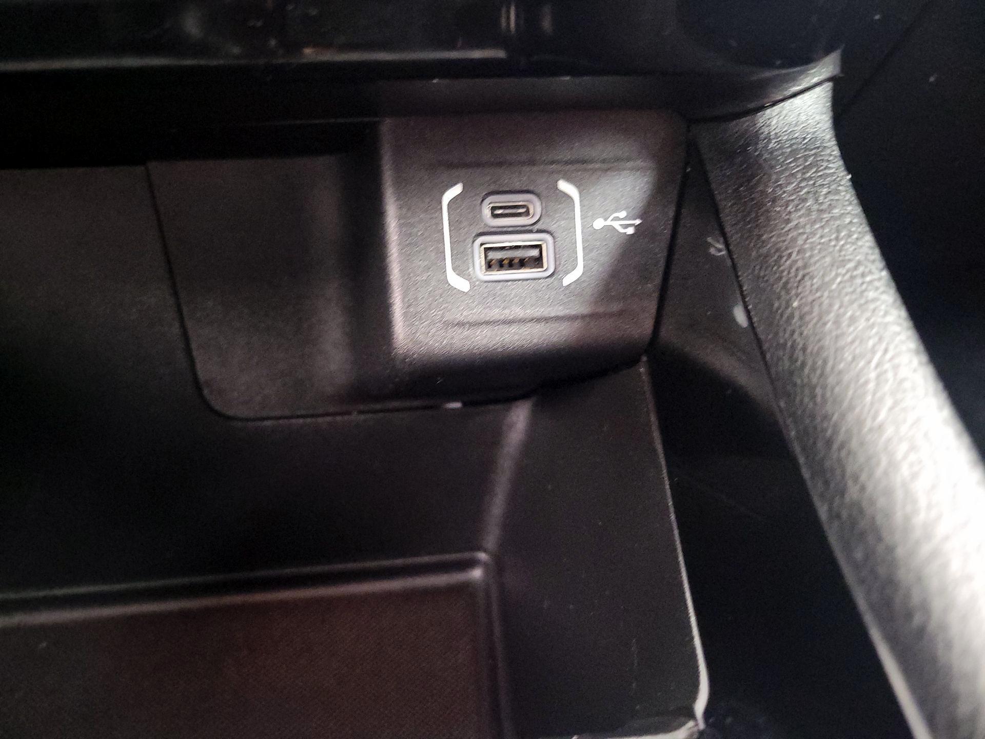 Thumbnail: 2022 Jeep Compass - 19