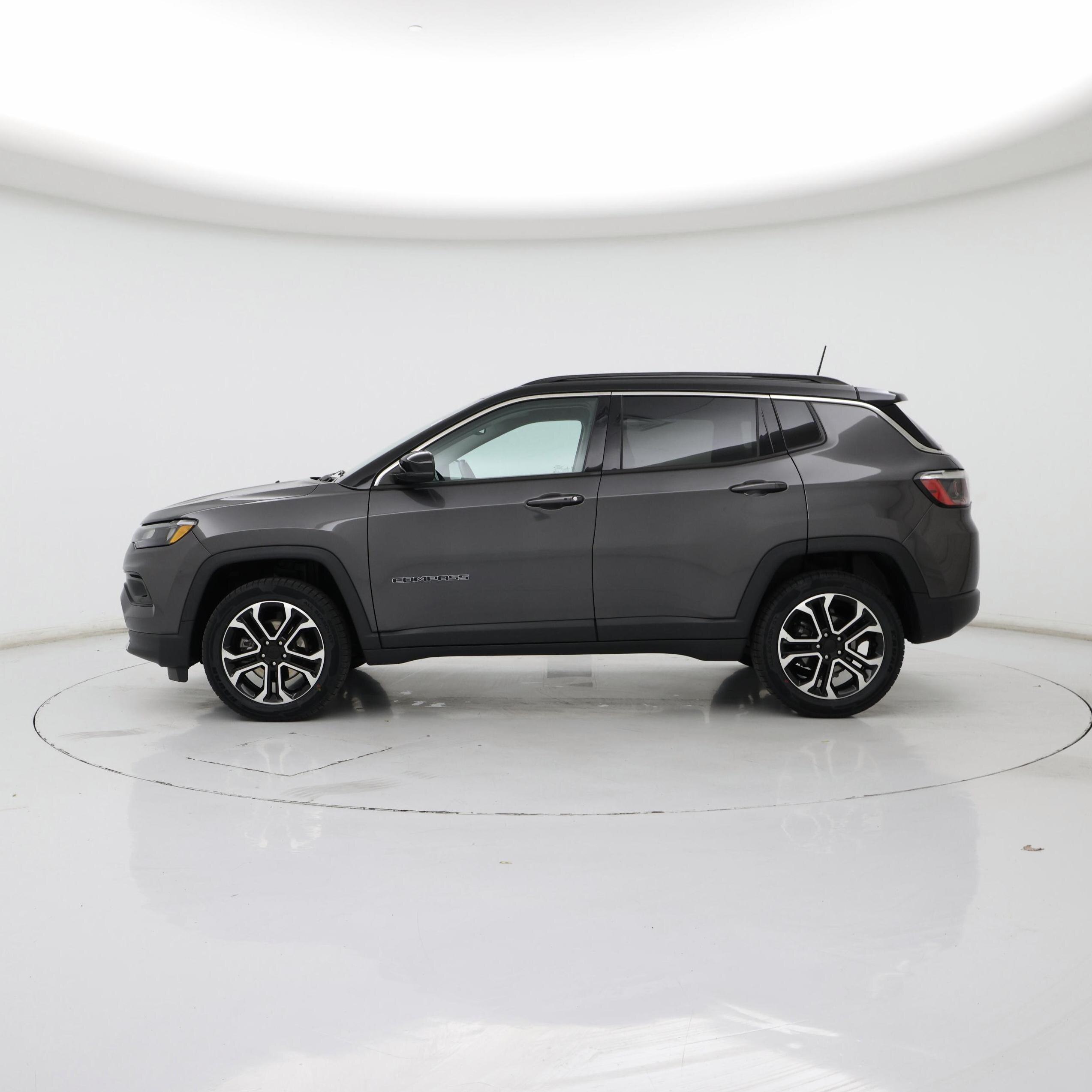 Thumbnail: 2022 Jeep Compass - 3