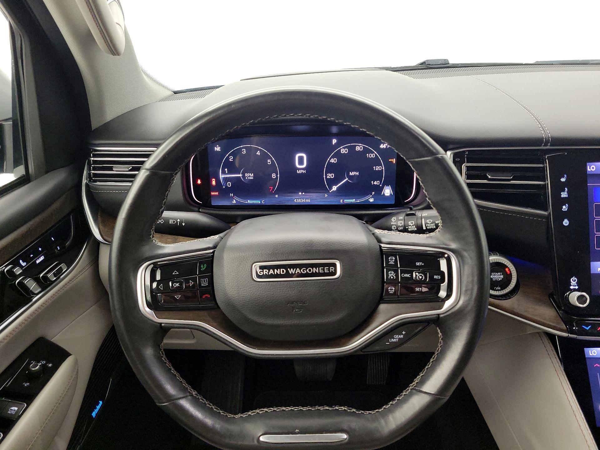 Thumbnail: 2022 Jeep Grand Wagoneer - 10