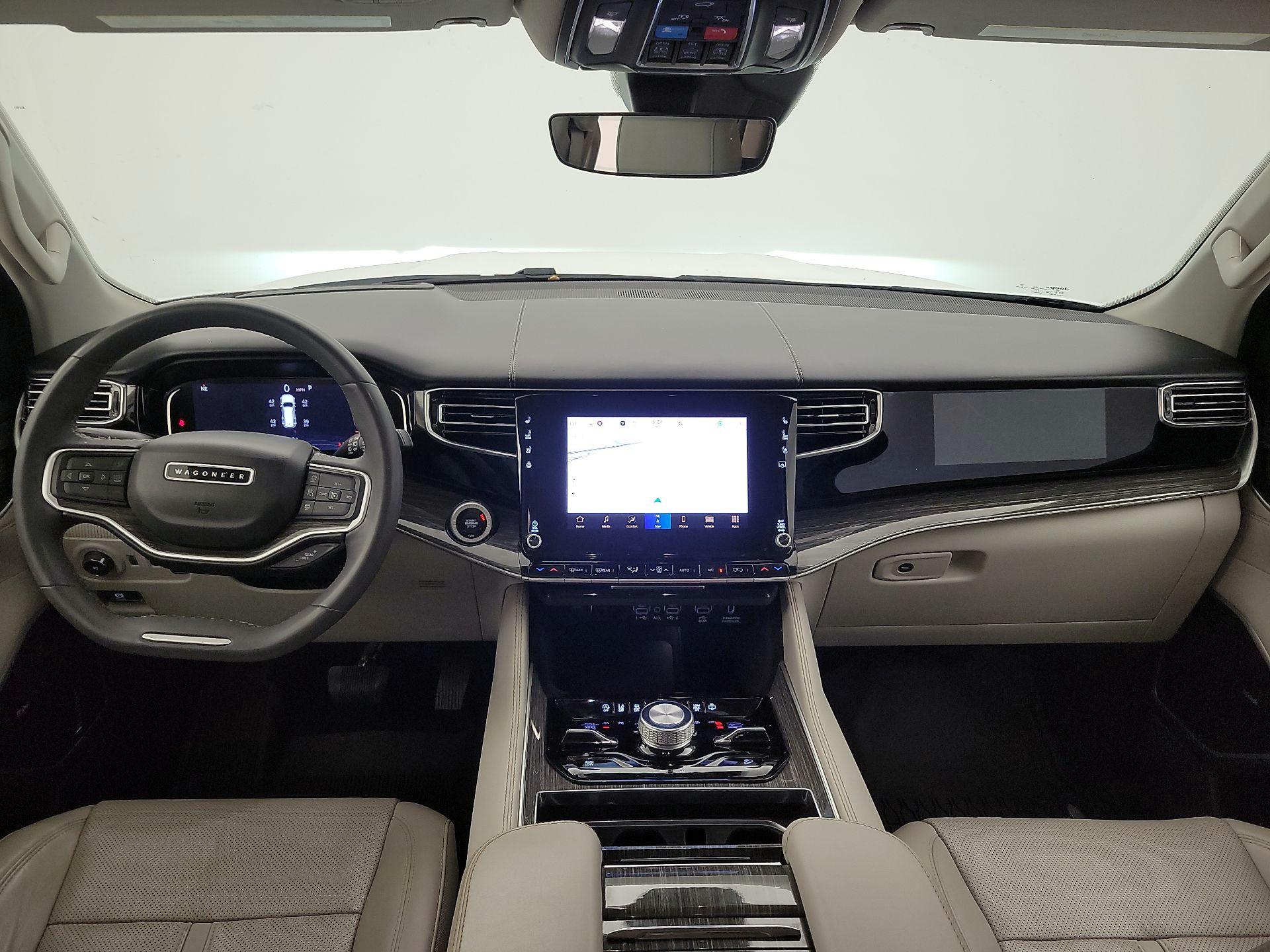 Thumbnail: 2022 Jeep Wagoneer - 9