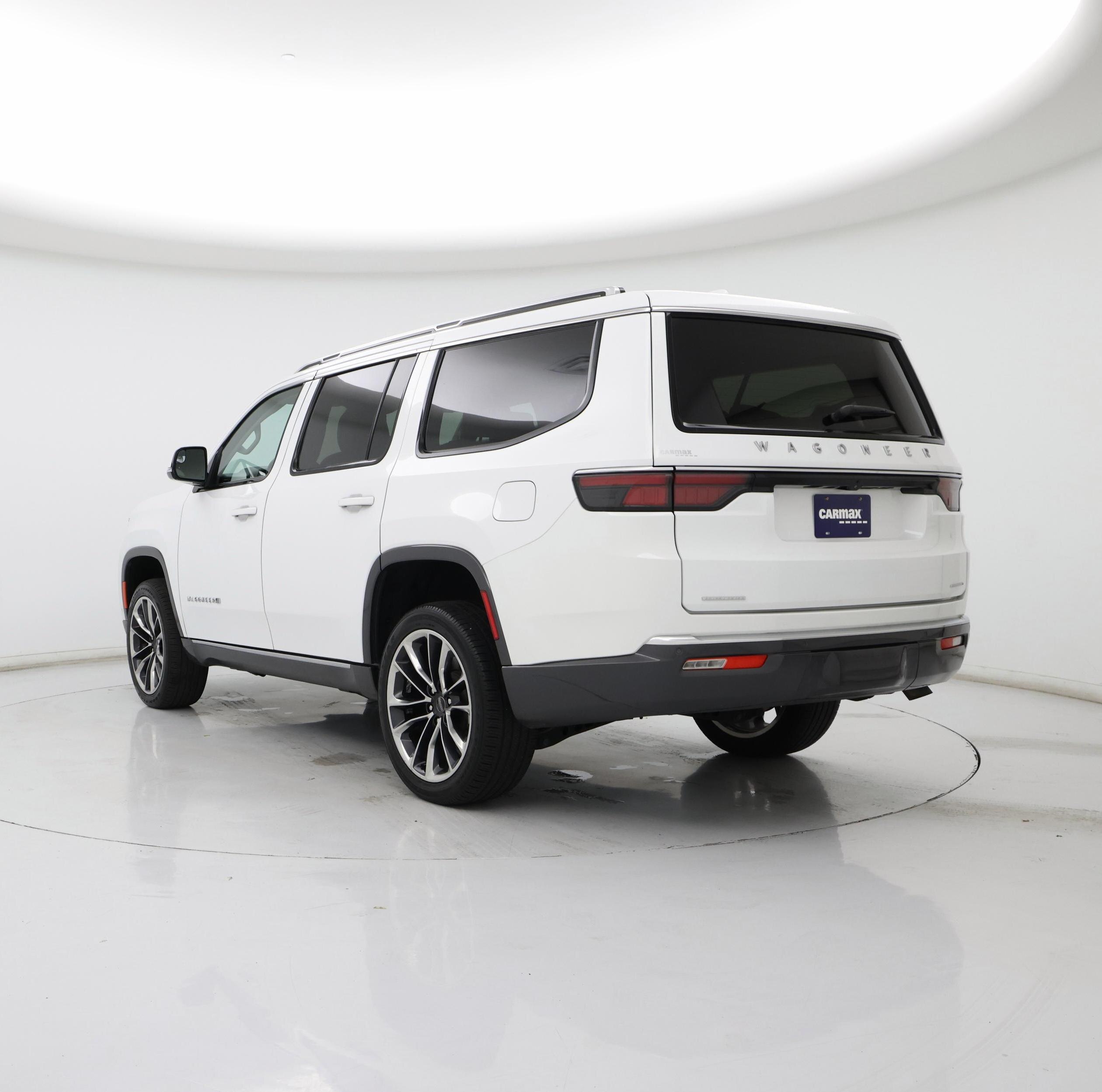 Thumbnail: 2022 Jeep Wagoneer - 2