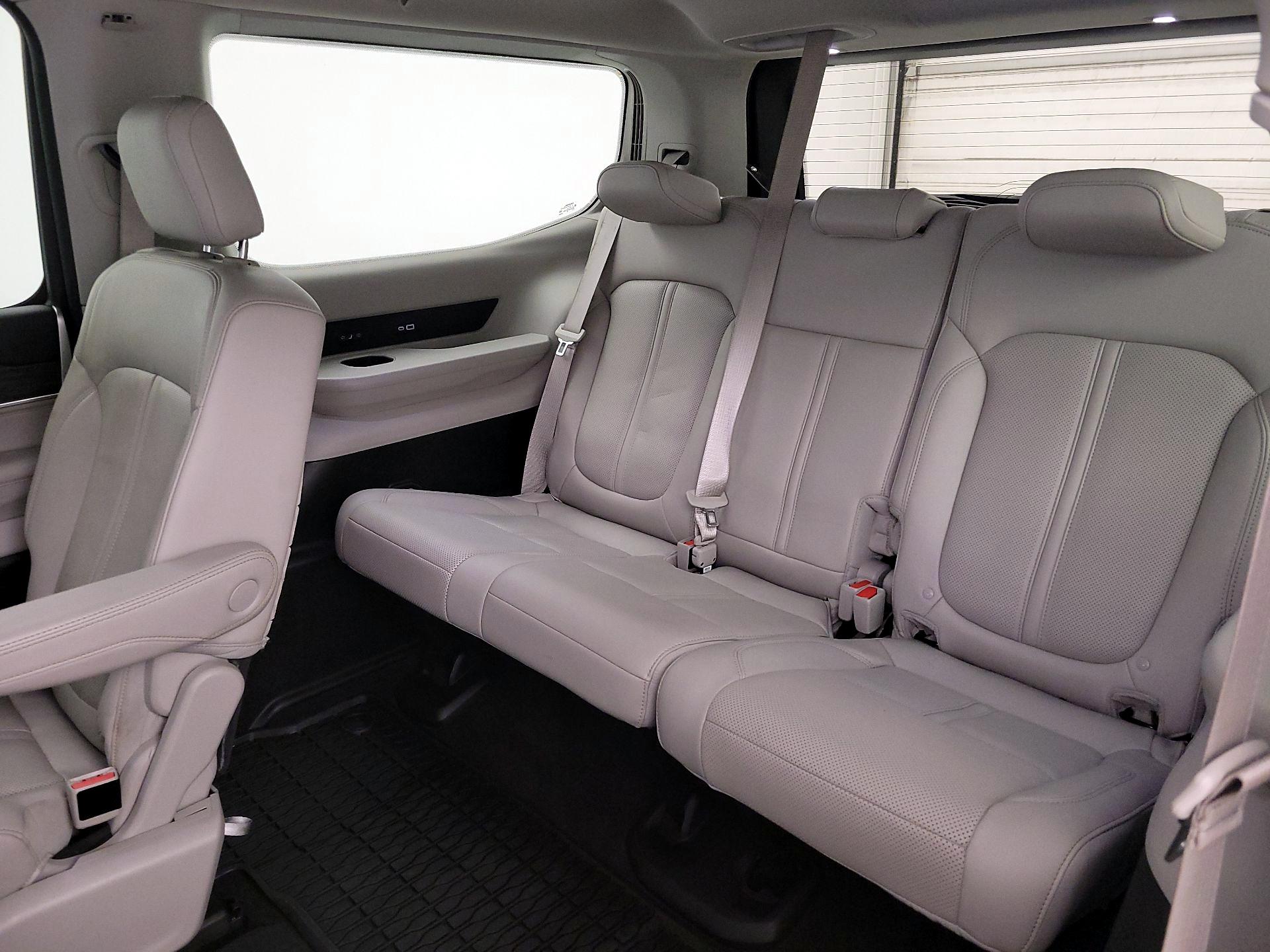 Thumbnail: 2022 Jeep Wagoneer - 20