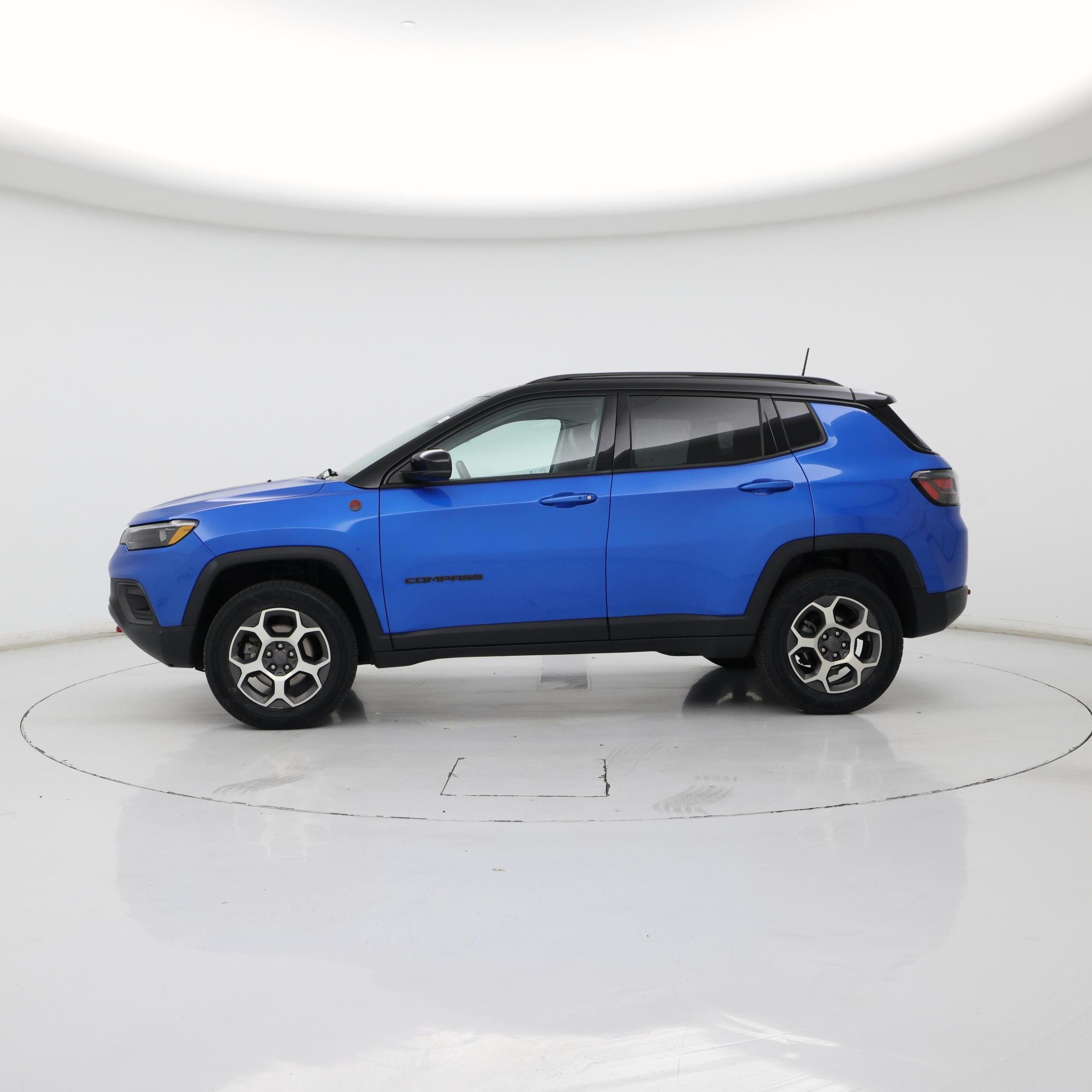 Thumbnail: 2022 Jeep Compass - 3