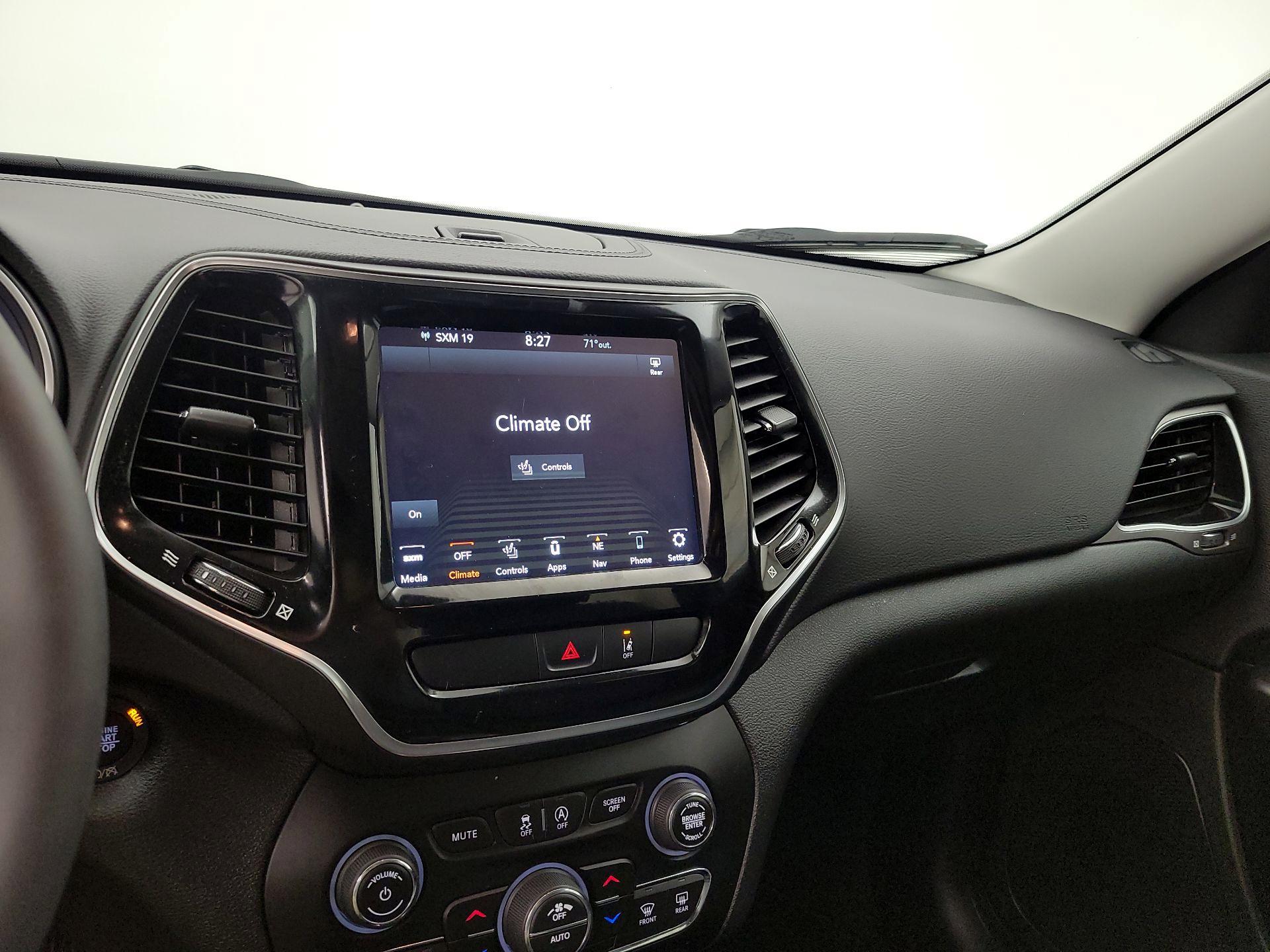 Thumbnail: 2022 Jeep Cherokee - 14