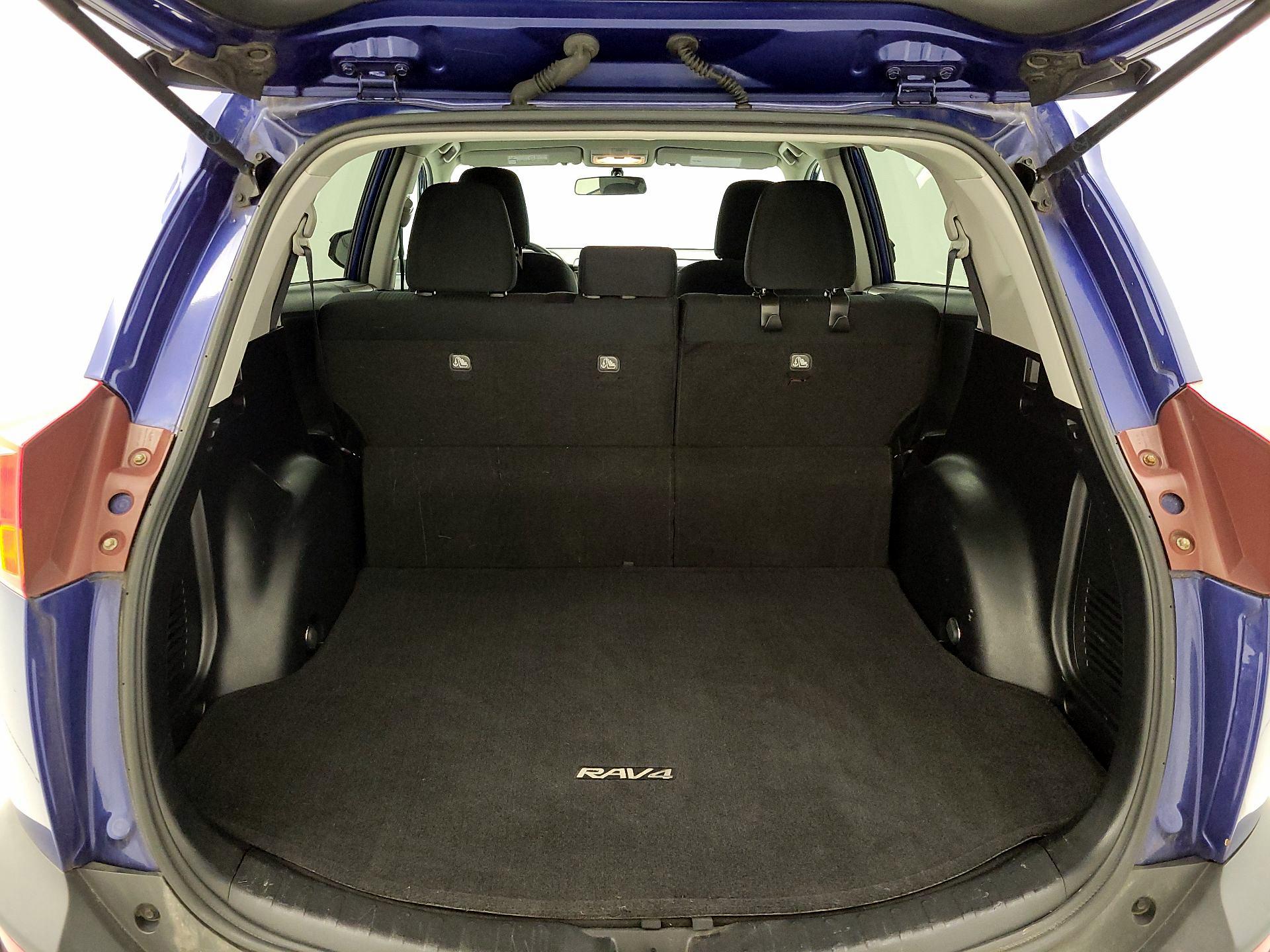 Thumbnail: 2015 Toyota RAV4 - 20