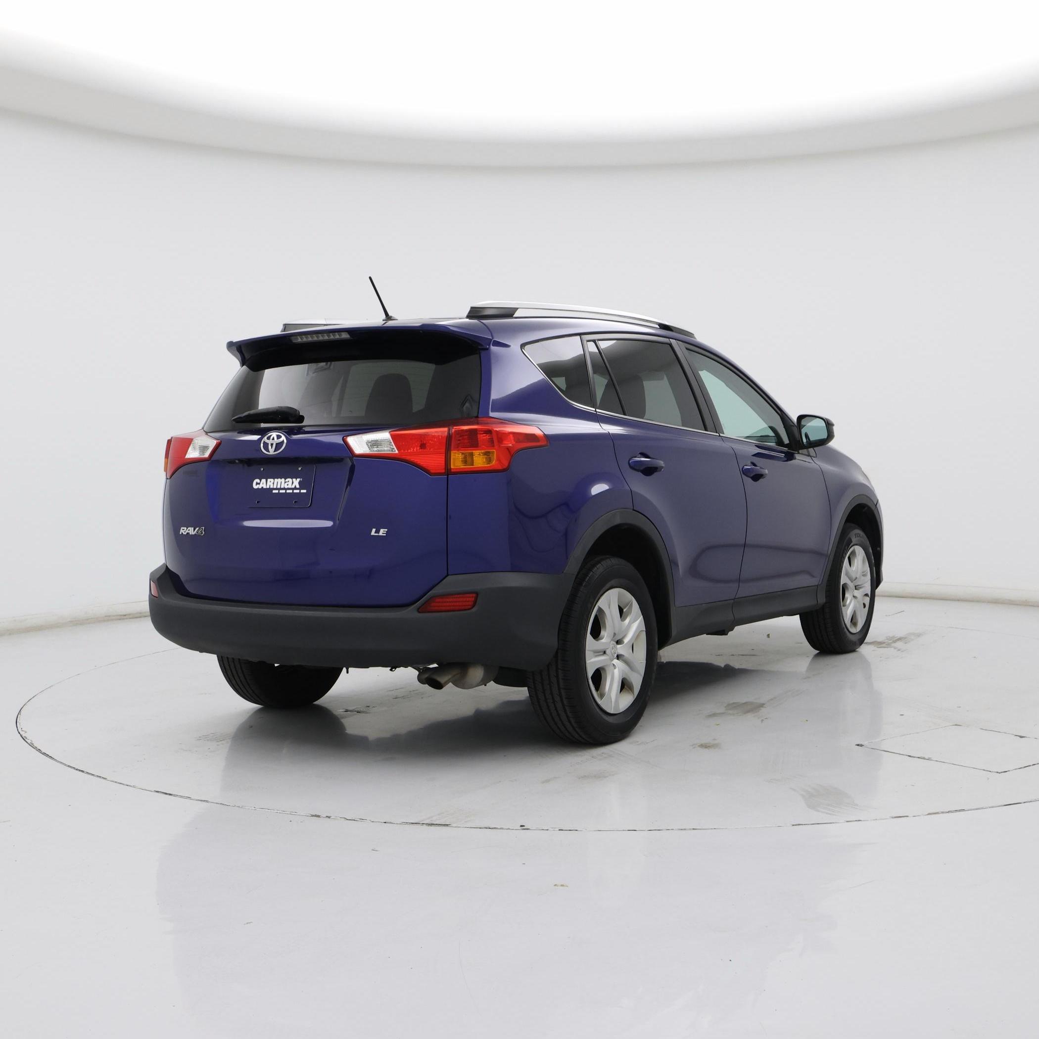 Thumbnail: 2015 Toyota RAV4 - 8