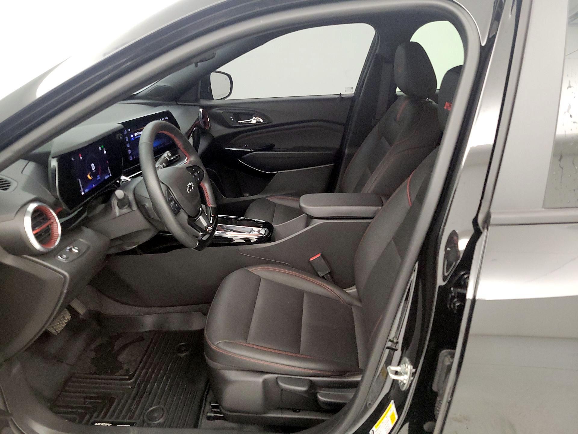 Thumbnail: 2025 Chevrolet Trax - 11