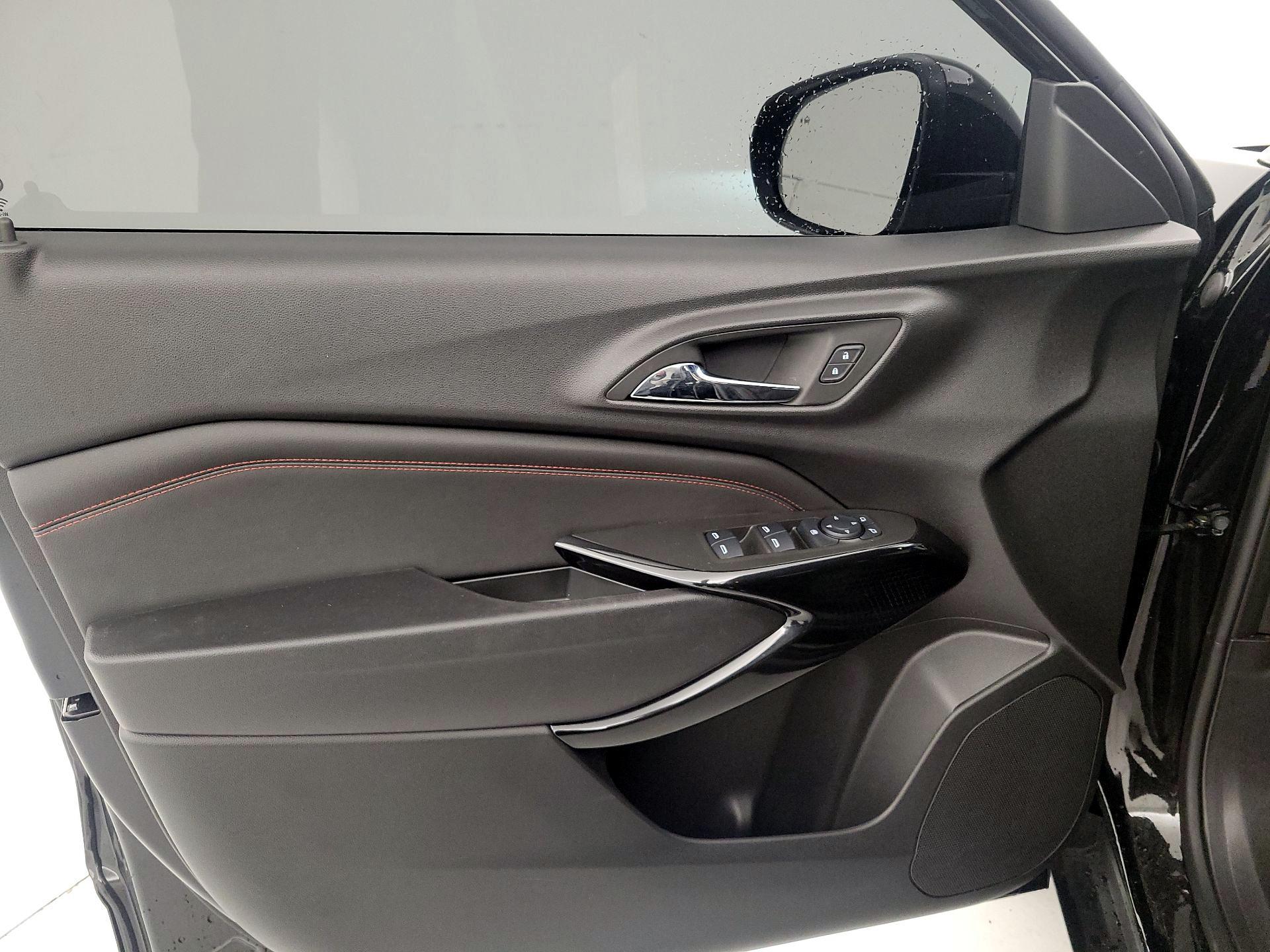 Thumbnail: 2025 Chevrolet Trax - 12