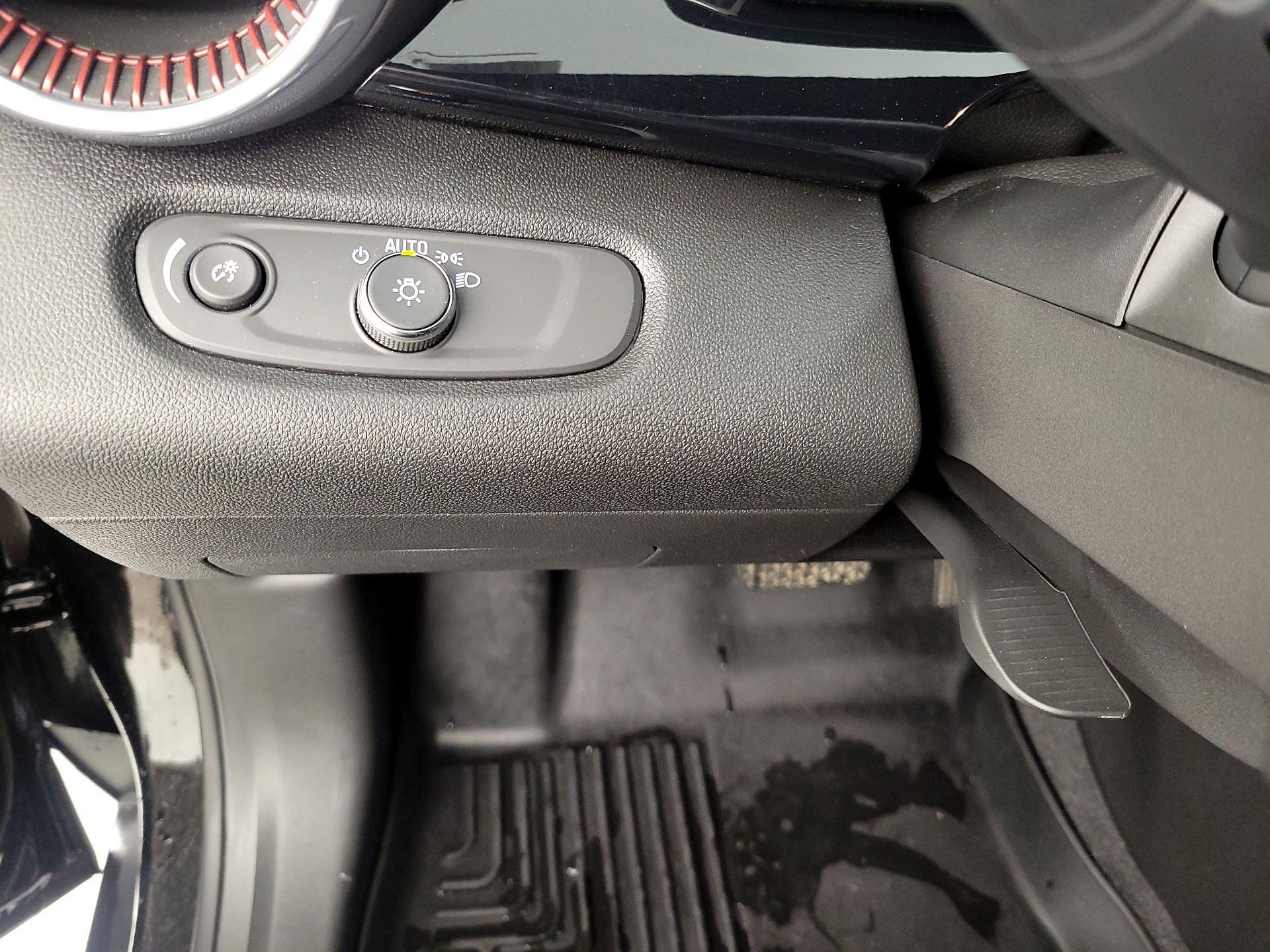 Thumbnail: 2025 Chevrolet Trax - 13