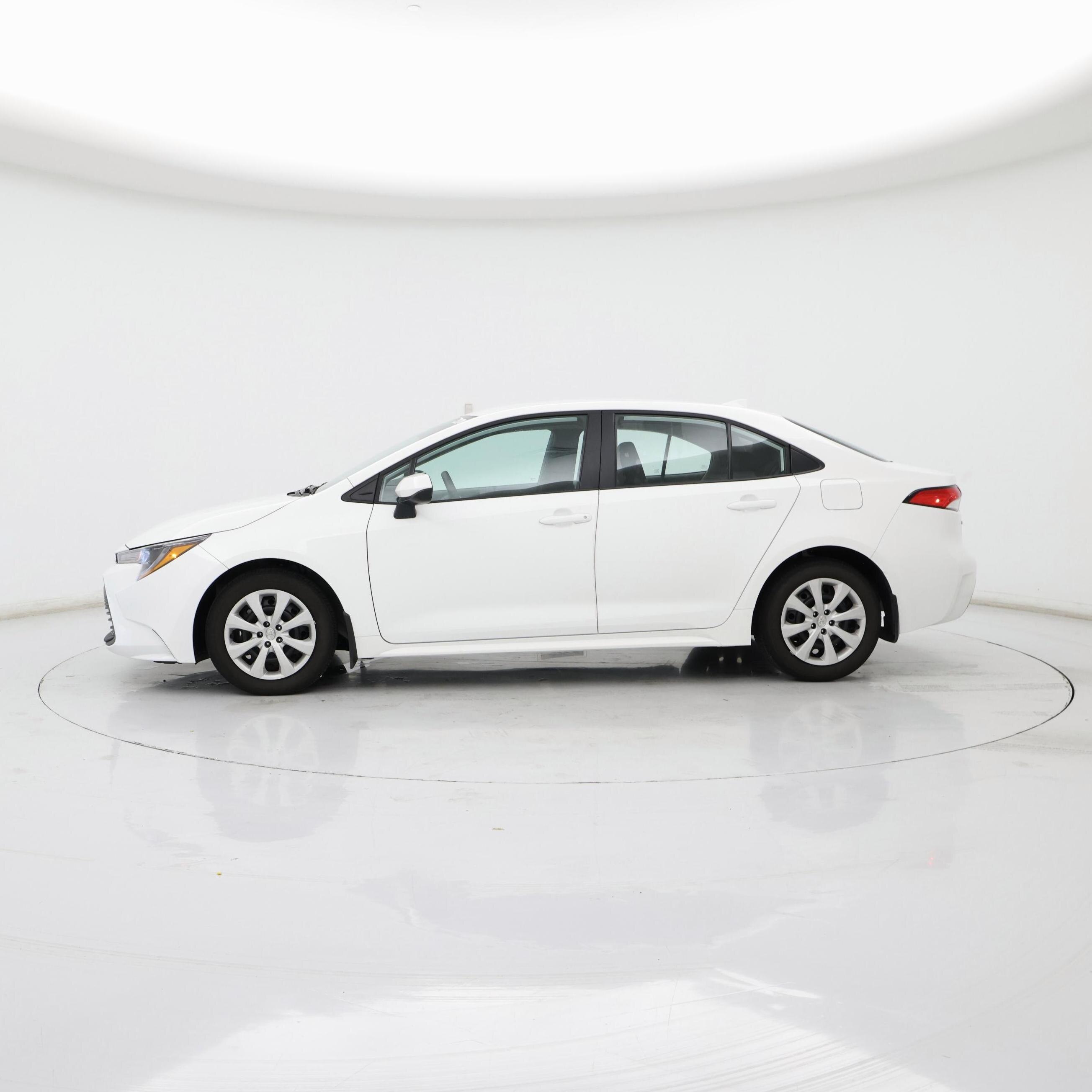 Thumbnail: 2025 Toyota Corolla - 3