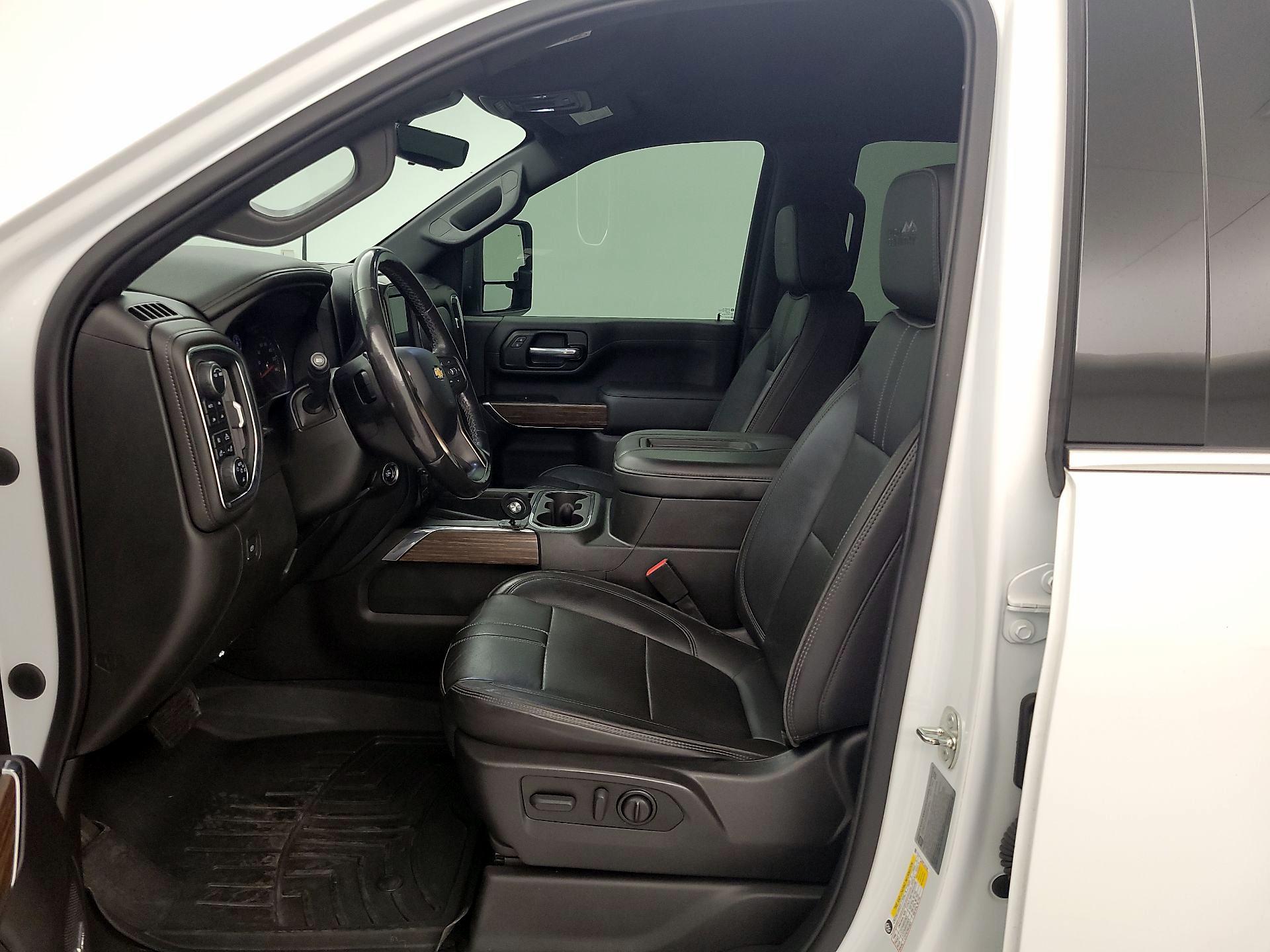 Thumbnail: 2022 Chevrolet Silverado 3500 - 11