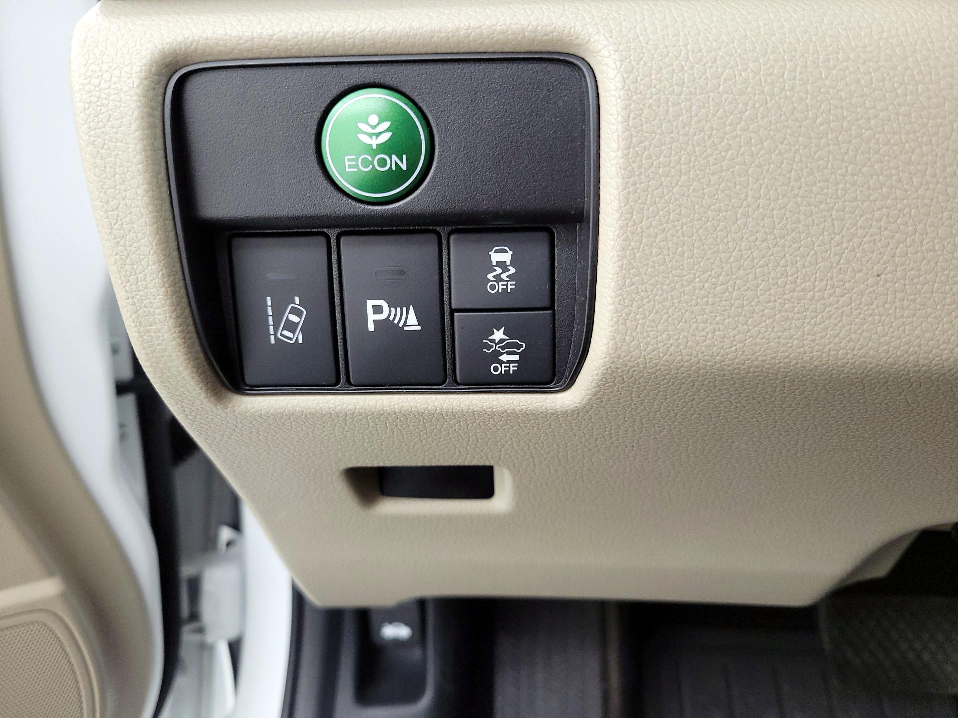 Thumbnail: 2017 Honda Accord - 13