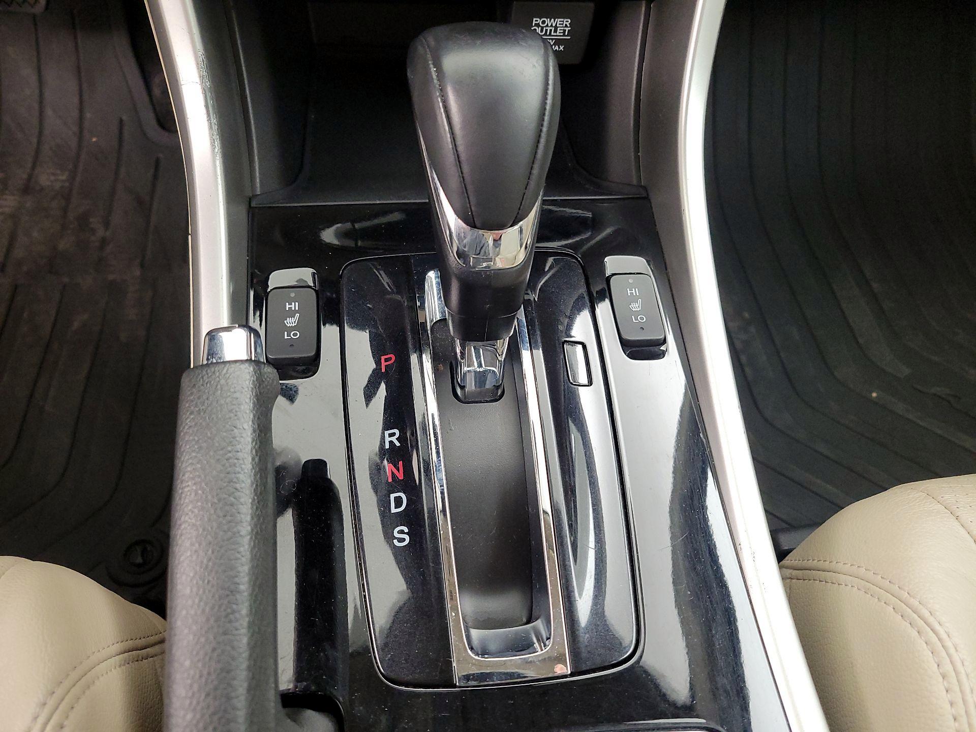 Thumbnail: 2017 Honda Accord - 18