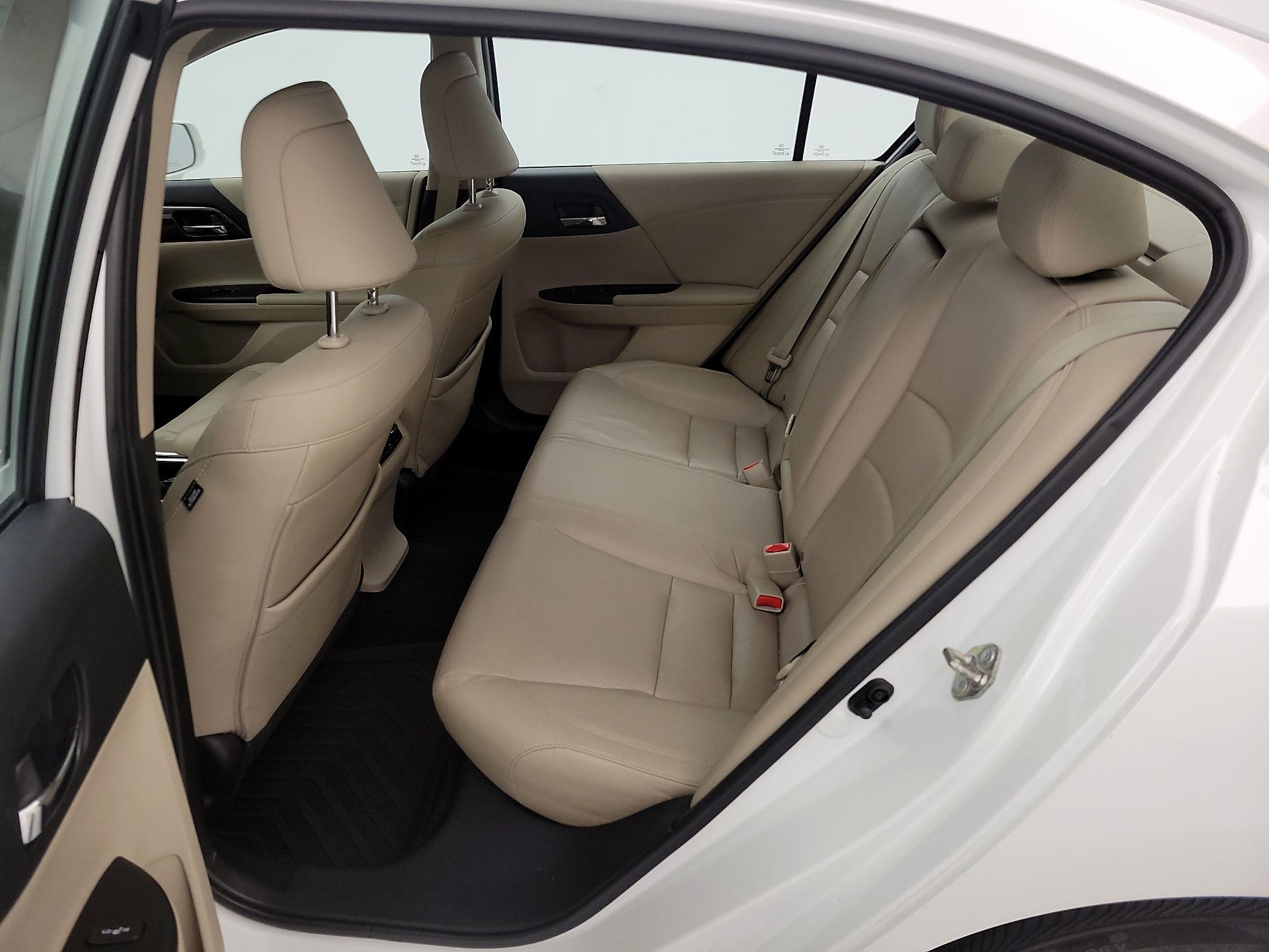 Thumbnail: 2017 Honda Accord - 19