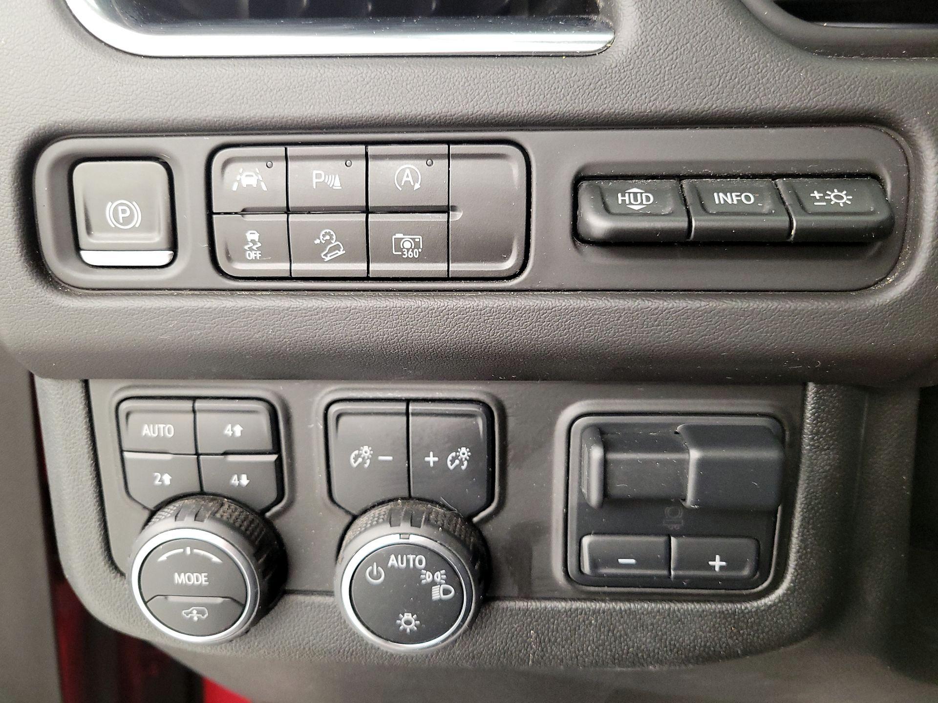 Thumbnail: 2024 Chevrolet Tahoe - 13