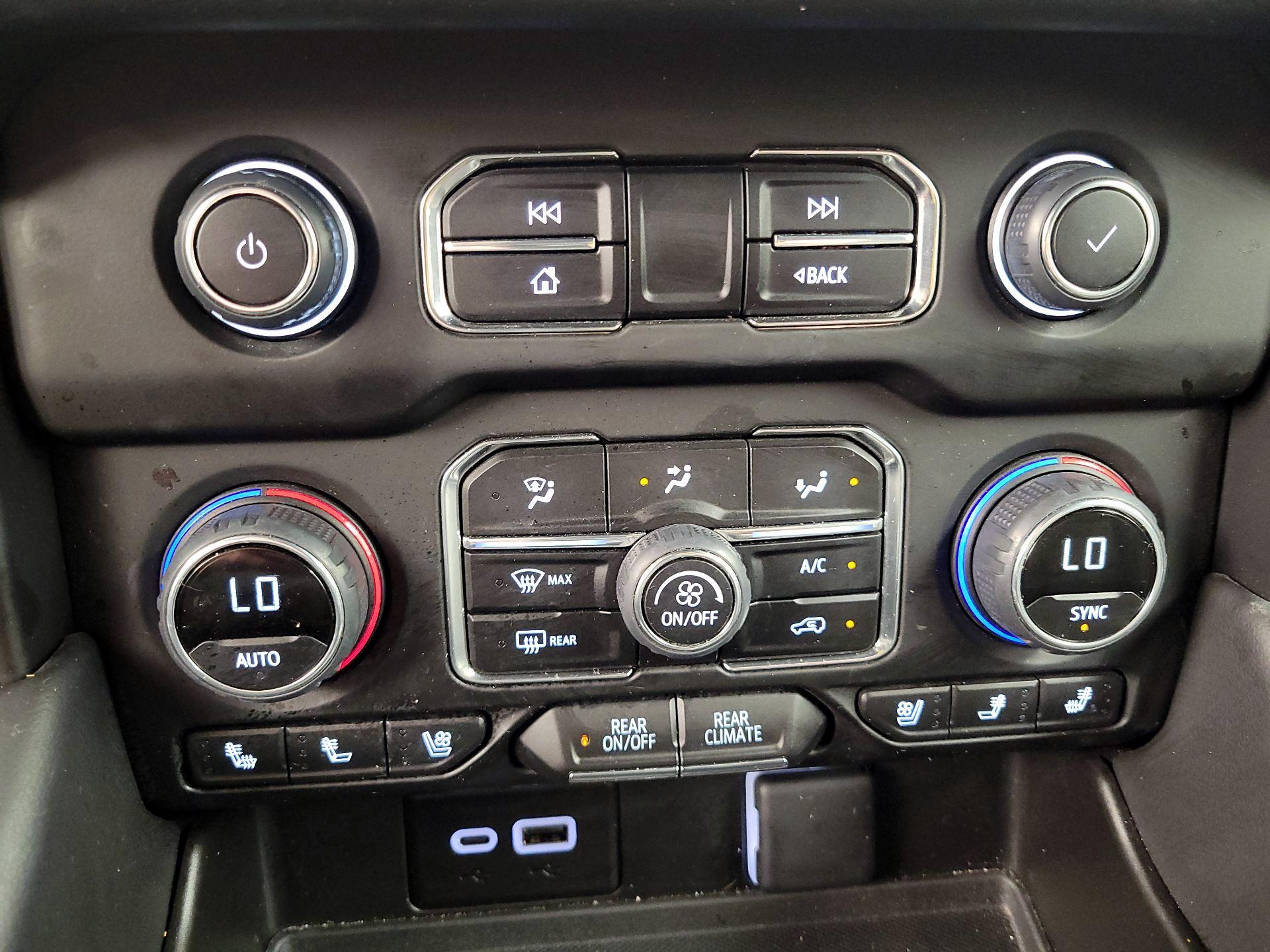 Thumbnail: 2024 Chevrolet Tahoe - 17