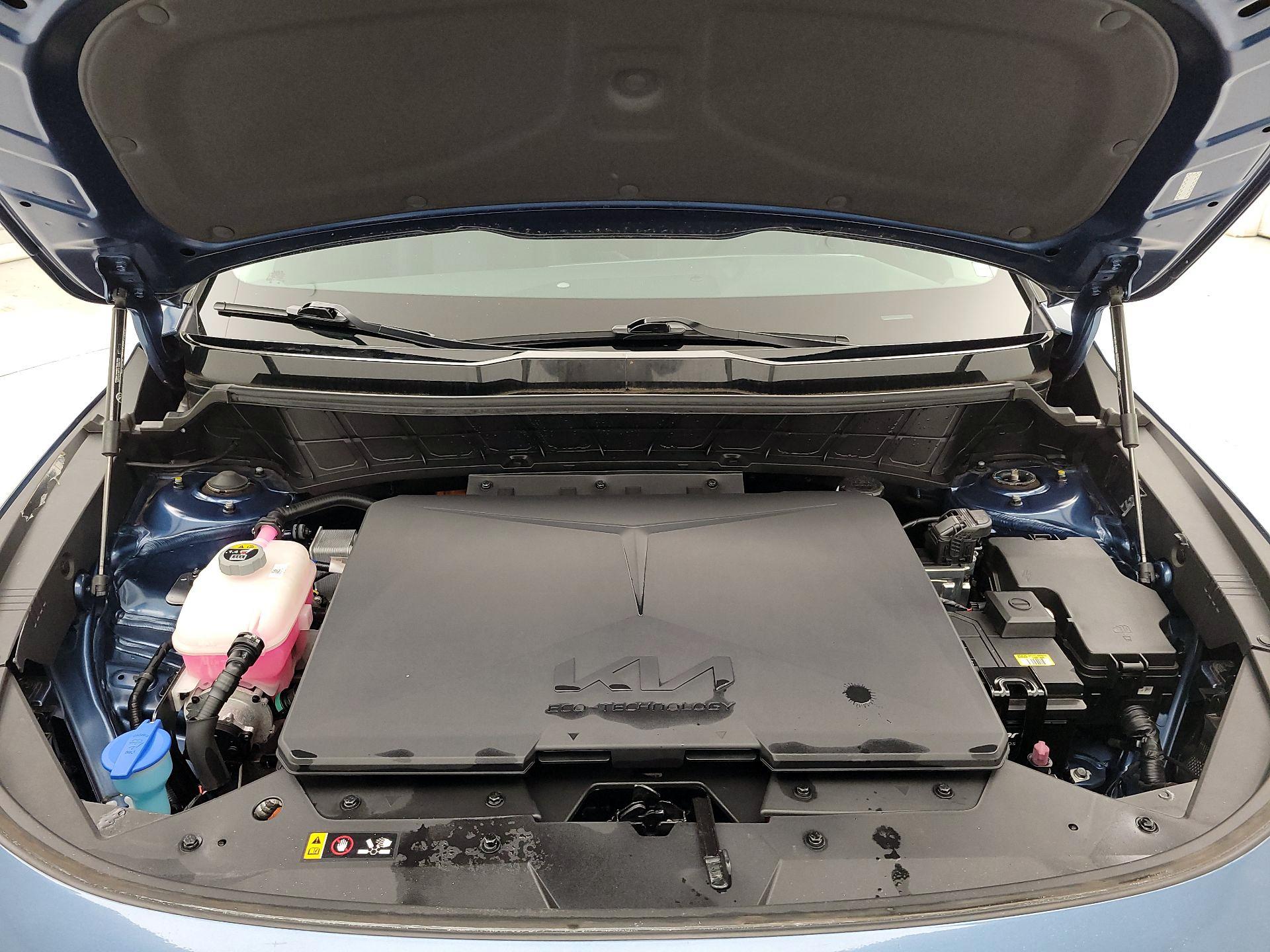 Thumbnail: 2023 Kia Niro - 19