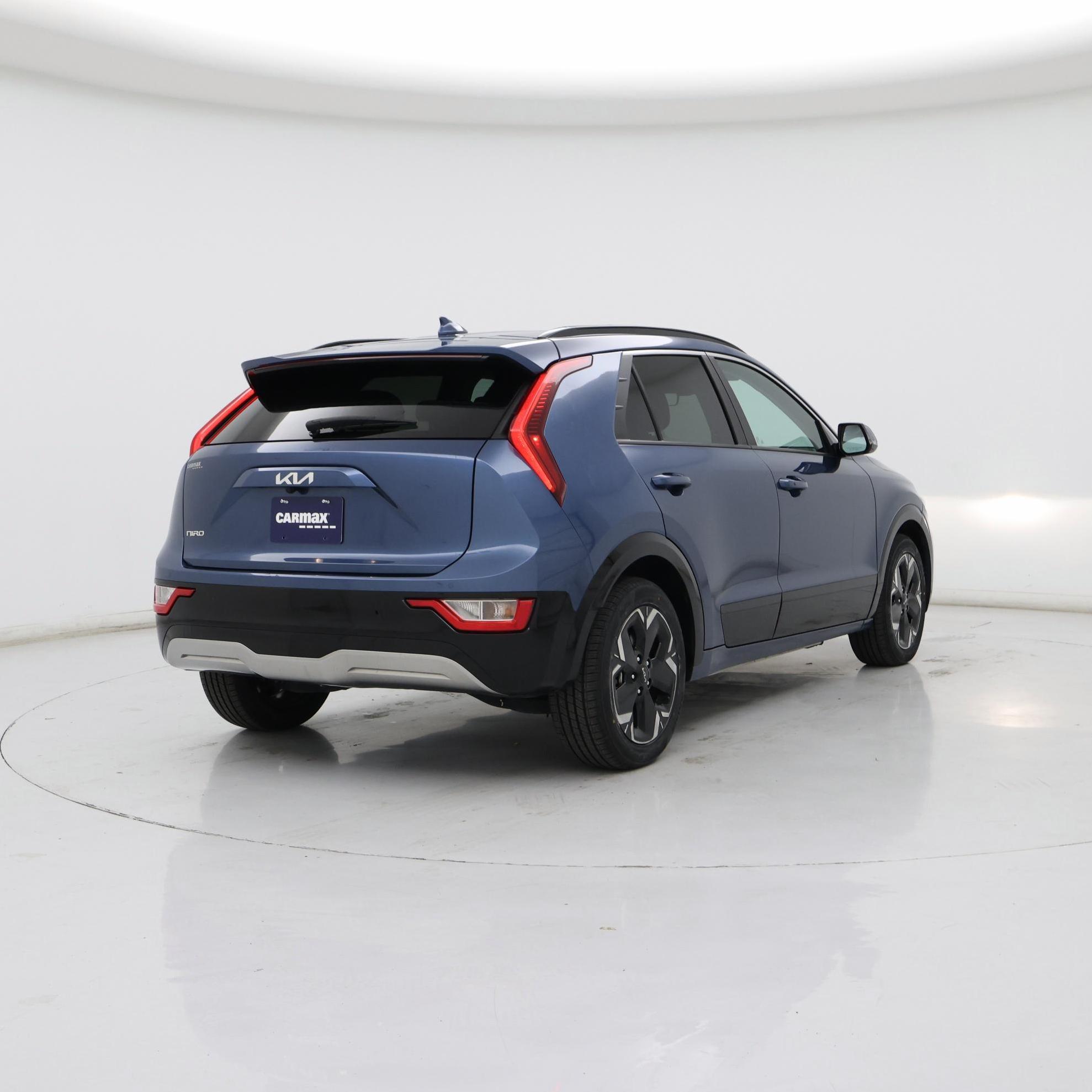 Thumbnail: 2023 Kia Niro - 8