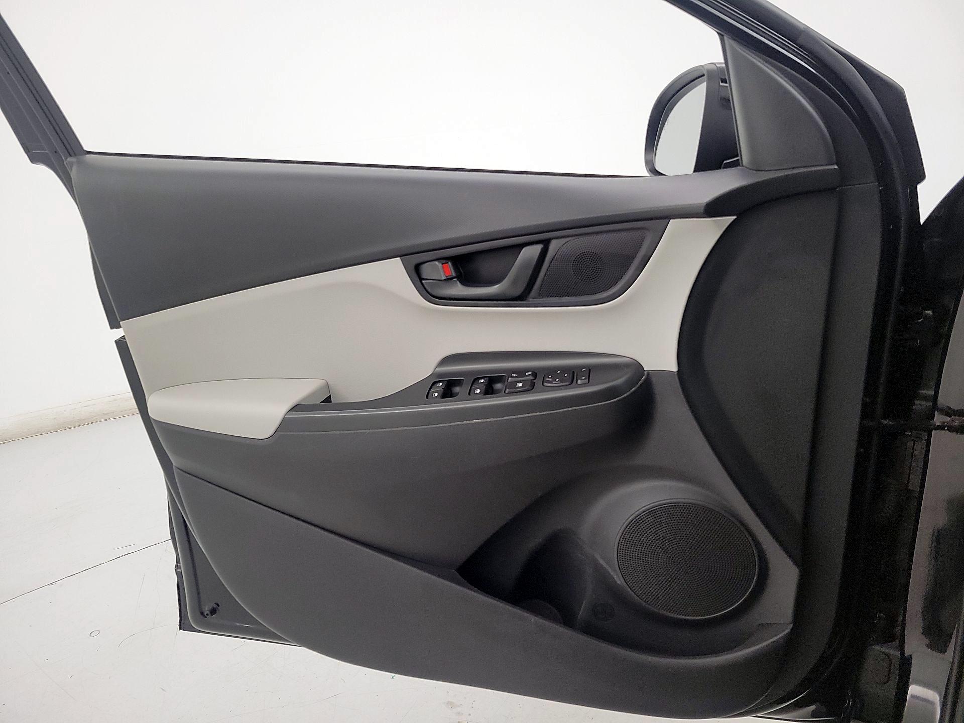 Thumbnail: 2023 Hyundai Kona - 12