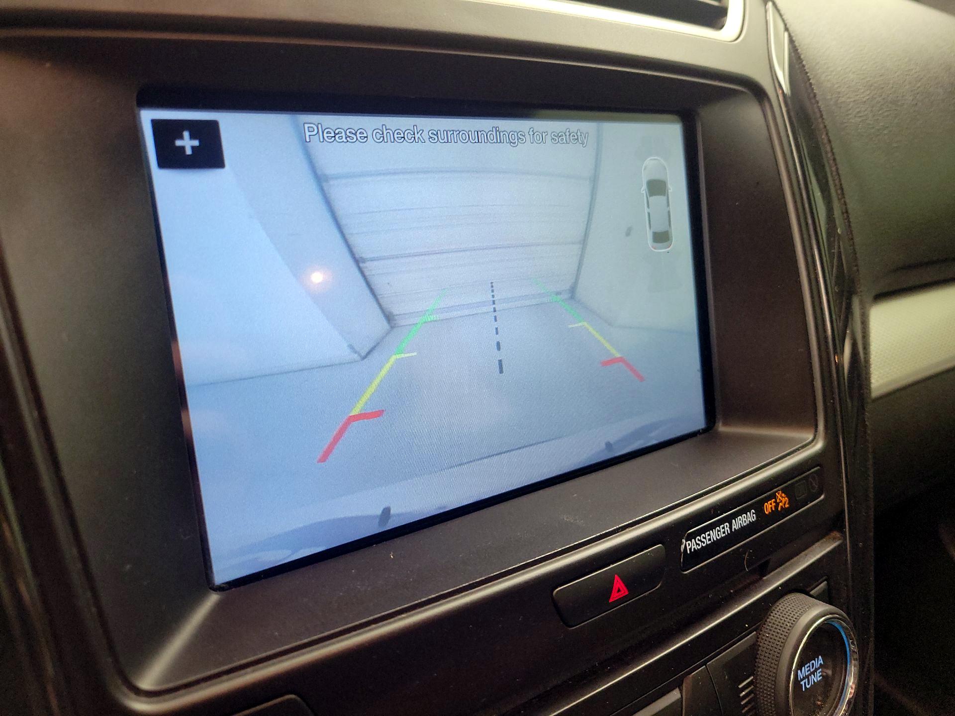 Thumbnail: 2017 Ford Explorer - 15